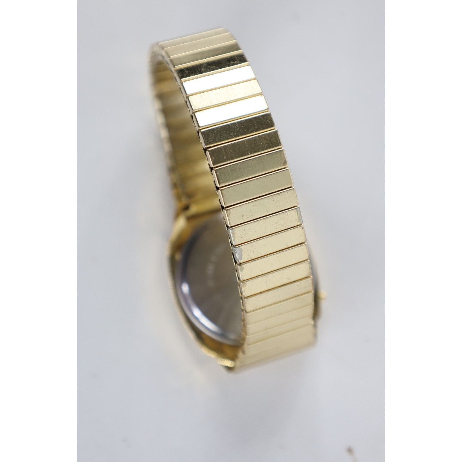 Vintage Vintage 90s Streetwear Nature Deer Buck Hunting Wrist Watch Size ONE SIZE - 4 Thumbnail