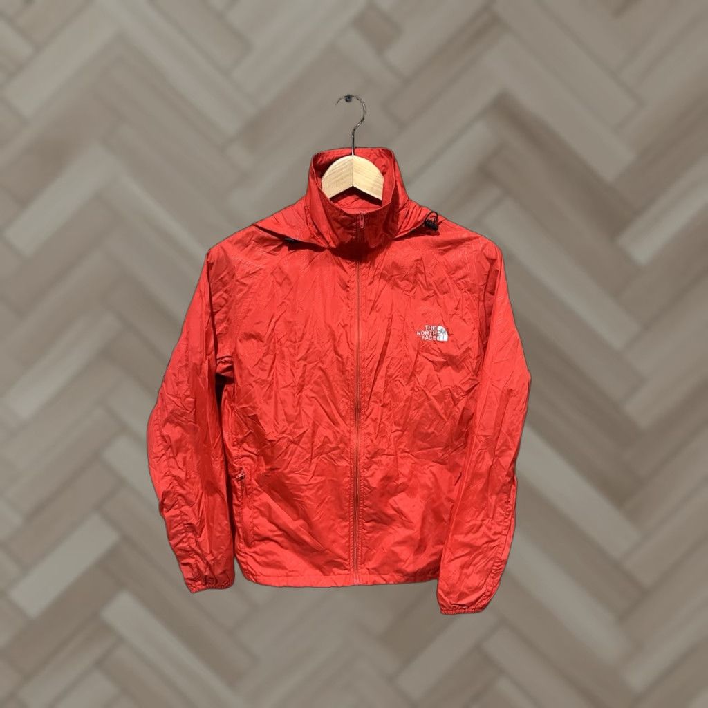 The North Face The North Face Womens Windbreaker Jacket Full Zip Hooded Lightweight Small Size S / US 4 / IT 40 - 1 Thumbnail
