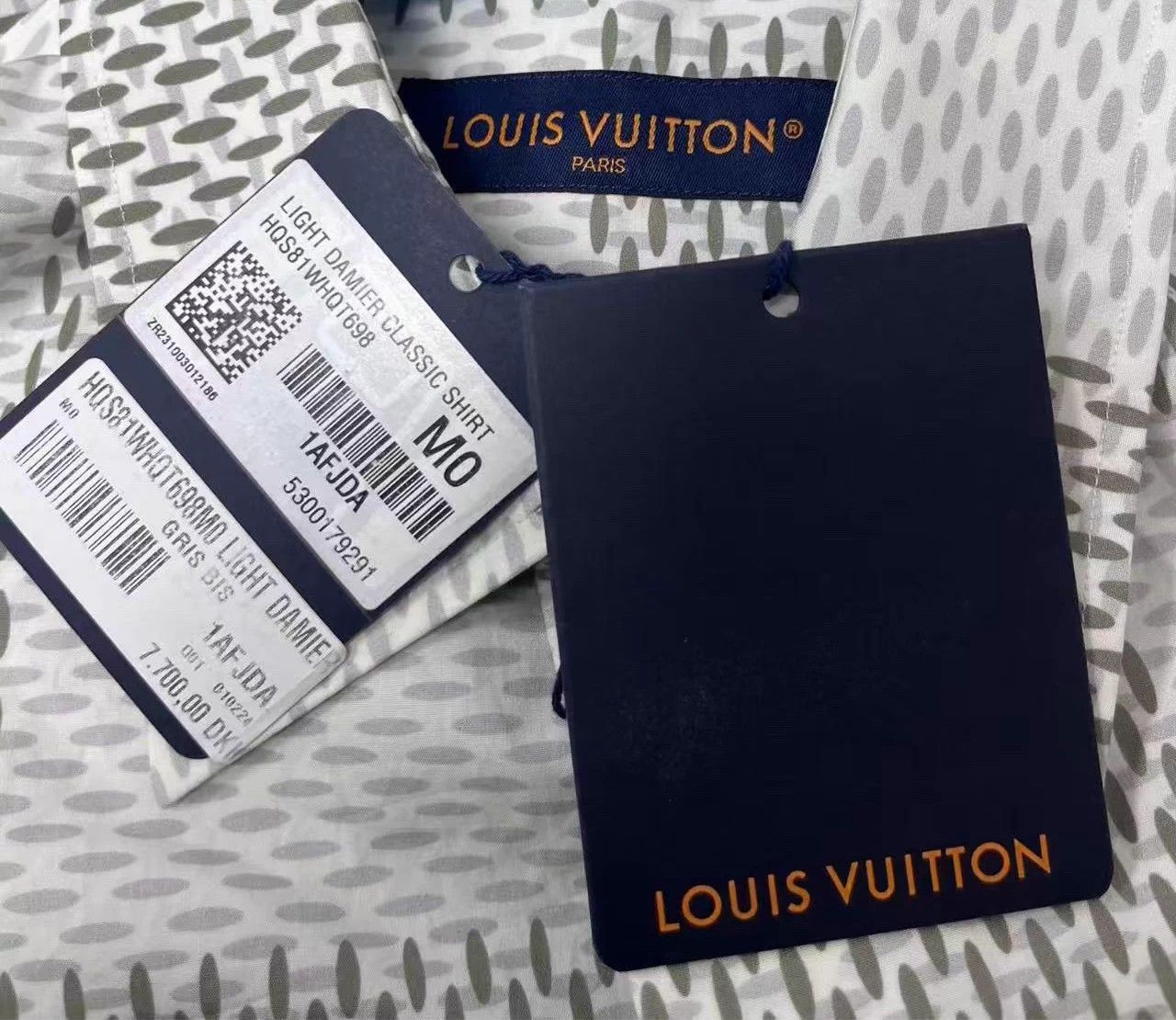 Louis Vuitton LOUIS VUITTON Damier logo square neck long sleeve shirt Size US M / EU 48-50 / 2 - 5 Thumbnail