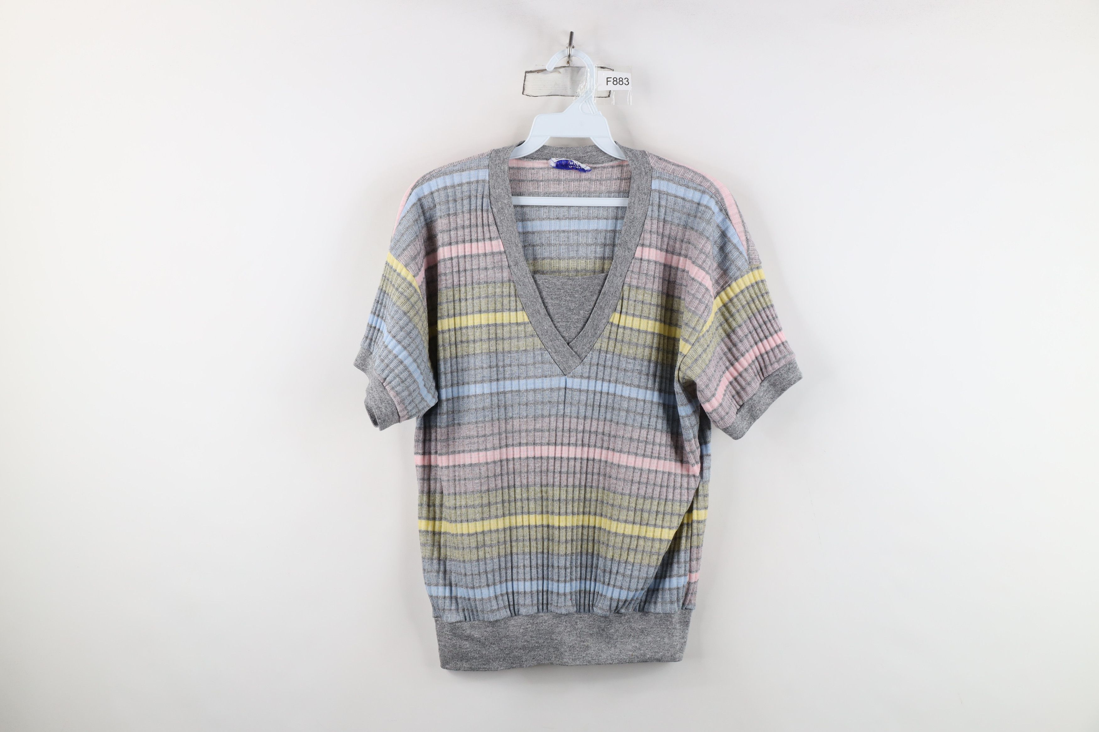Vintage Vintage 70s Streetwear Ribbed KnitShort Sleeve Sweater USA Size M / US 6-8 / IT 42-44 - 1 Thumbnail