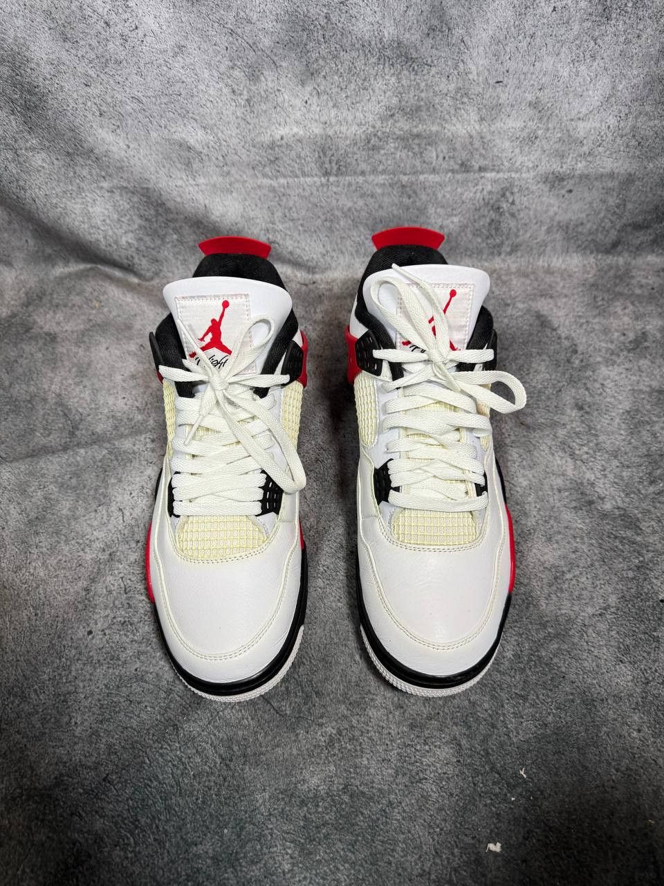 Jordan Brand Size 11 | Jordan 4 Red Cement No Box | Pre-Owned Size US 11 / EU 44 - 3 Thumbnail