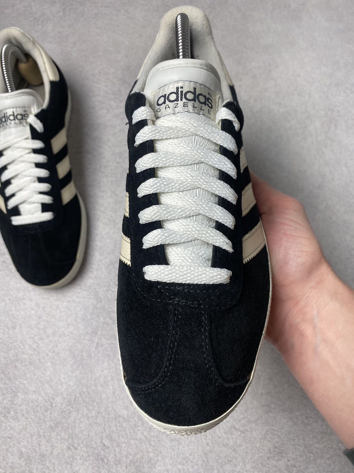 Vintage 🔥RARE🔥 Vintage Adidas Gazelle 1994 originals sneakers Size US 8.5 / EU 41-42 - 9 Thumbnail