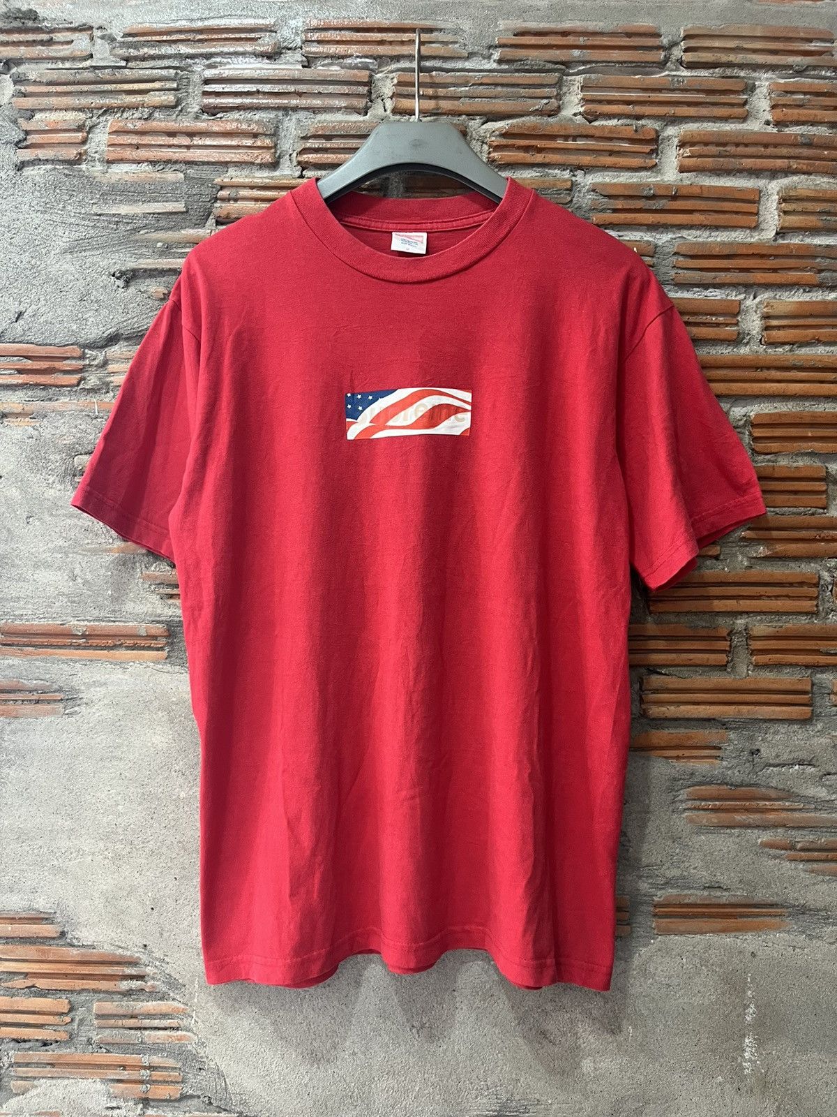Supreme Vintage SUPREME USA Flag Box Logo 2002’s Tshirt Size US M / EU 48-50 / 2 - 2 Thumbnail