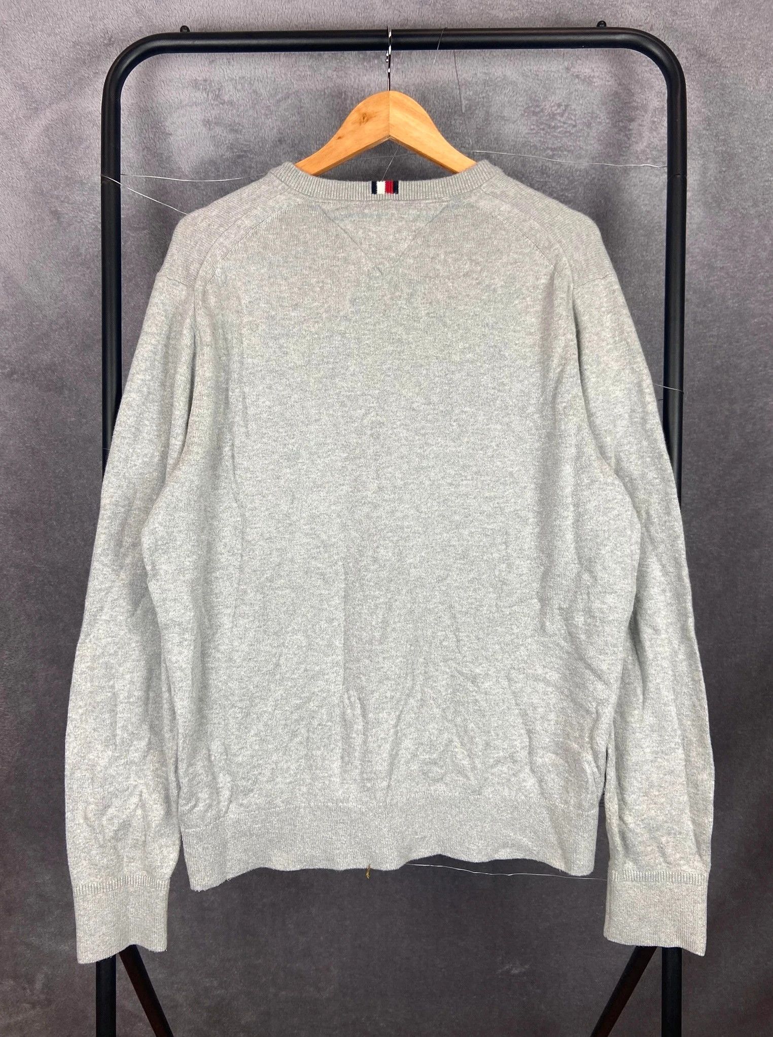 Tommy Hilfiger Grey Tommy Hilfiger Sweater Logo L Size US L / EU 52-54 / 3 - 2 Thumbnail