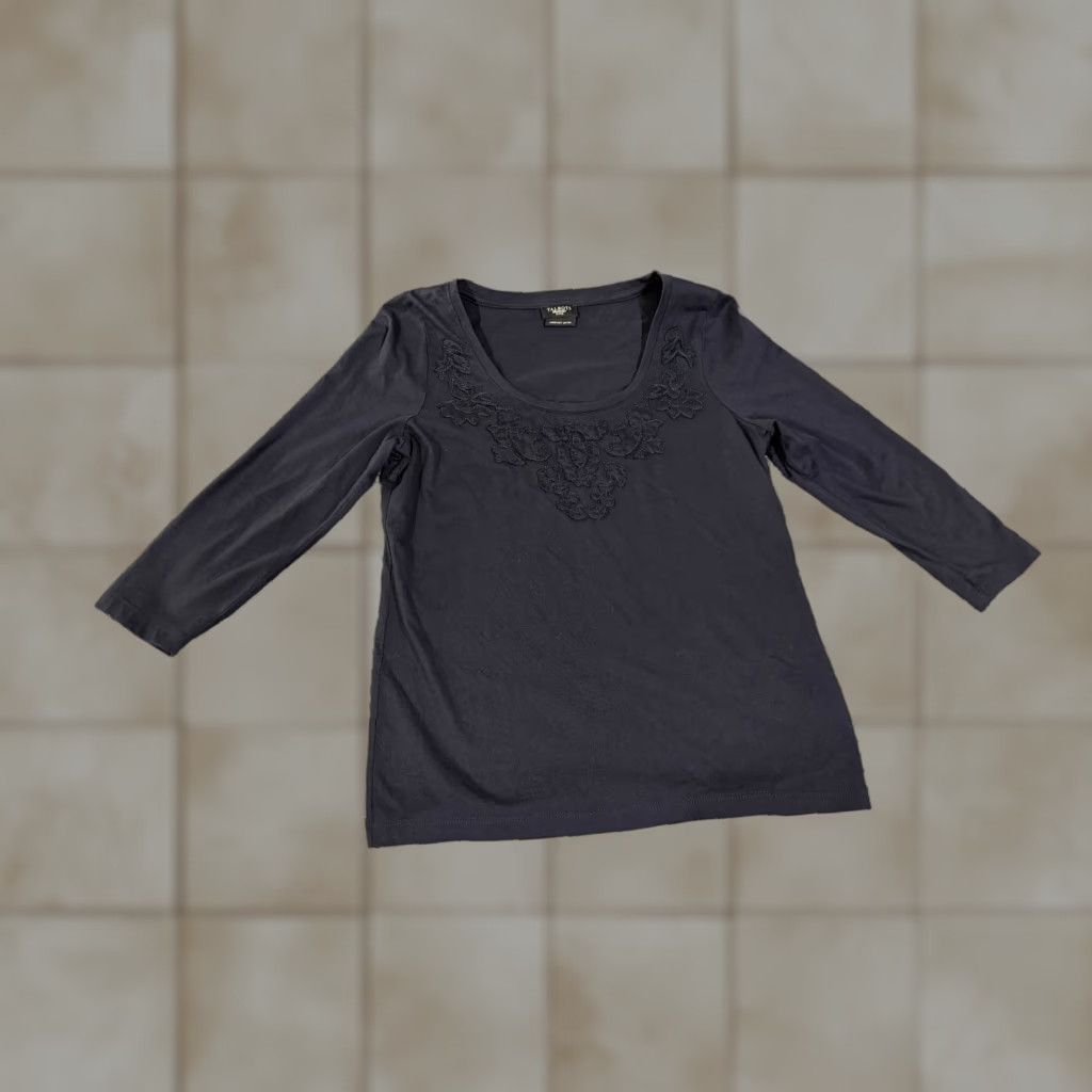 Talbots Talbots Blouse Womens Petite Medium Blue Long Sleeve Embroidered Stretch Casual Shirt Size M / US 6-8 / IT 42-44 - 1 Thumbnail