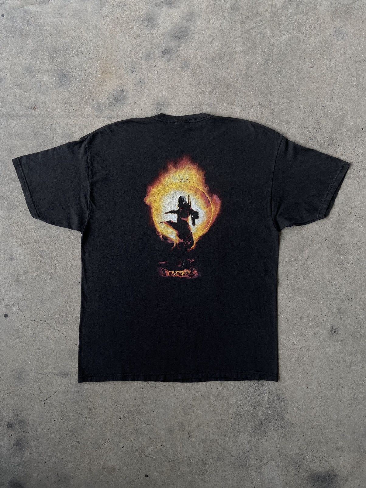 Vintage Devil May Cry 2 Promo Tee - 2003 Size US XL / EU 56 / 4 - 1 Thumbnail