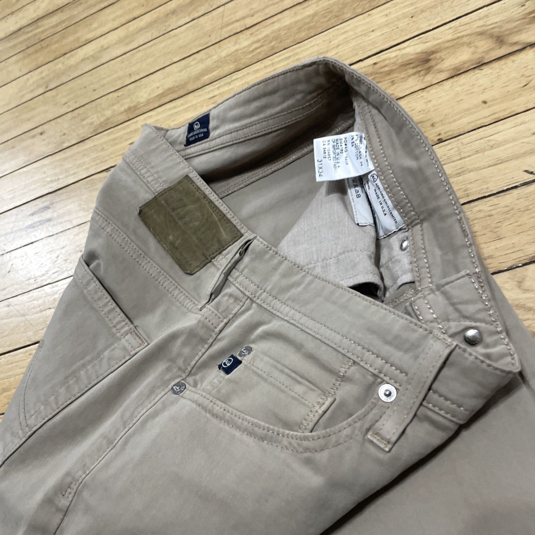 Vintage AG Adriano Goldschmied Pants Men 32x30 The Protege Relaxed Straight Leg Pant khaki Solid 5-Pocket Design Button Zip Stretch Casual Workwear 32 Mens Size US 32 / EU 48 - 3 Thumbnail