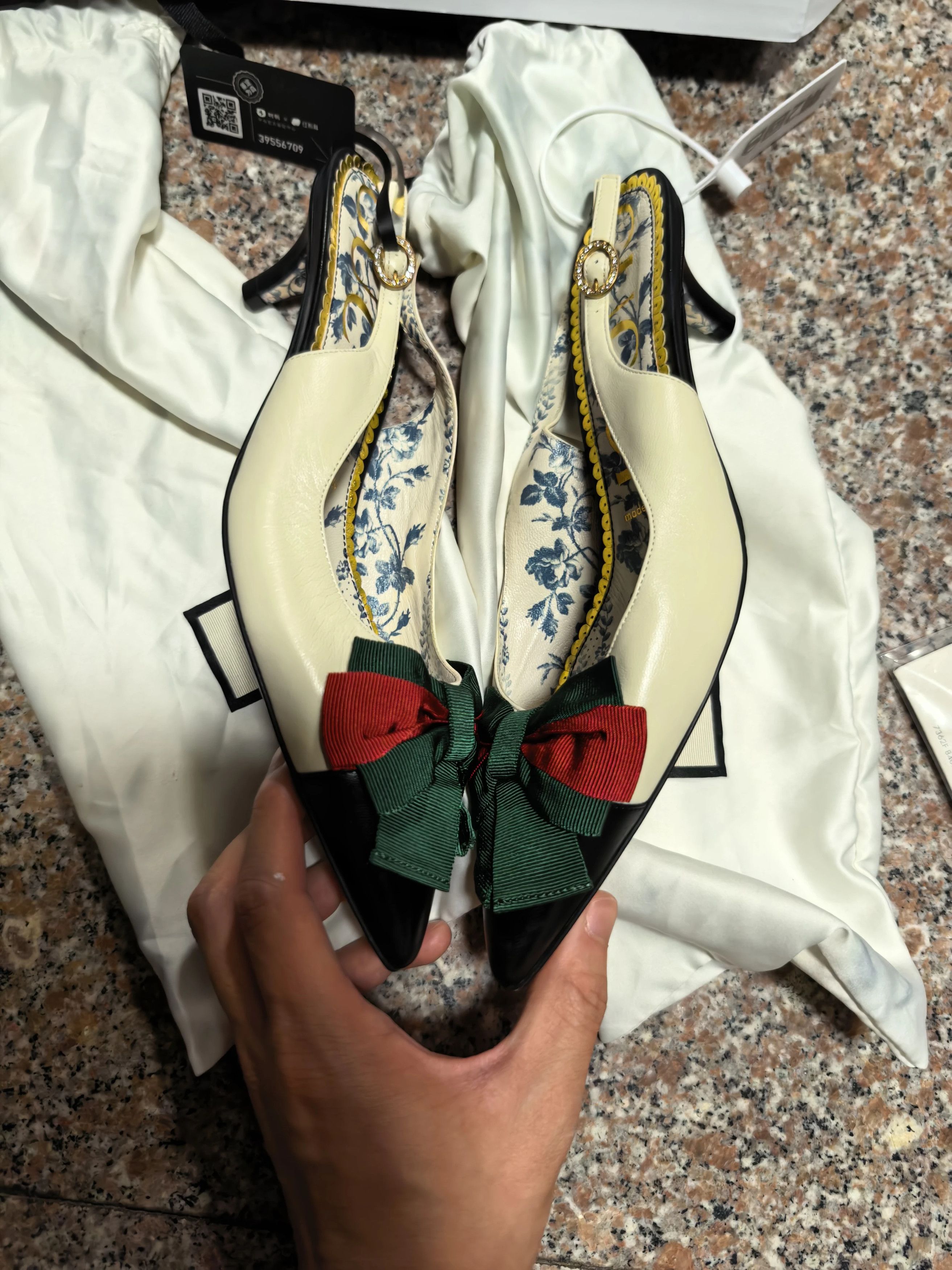 Gucci Gucci floral white leather kitten heel sandal size 38 Size US 7.5 / IT 37.5 - 3 Thumbnail