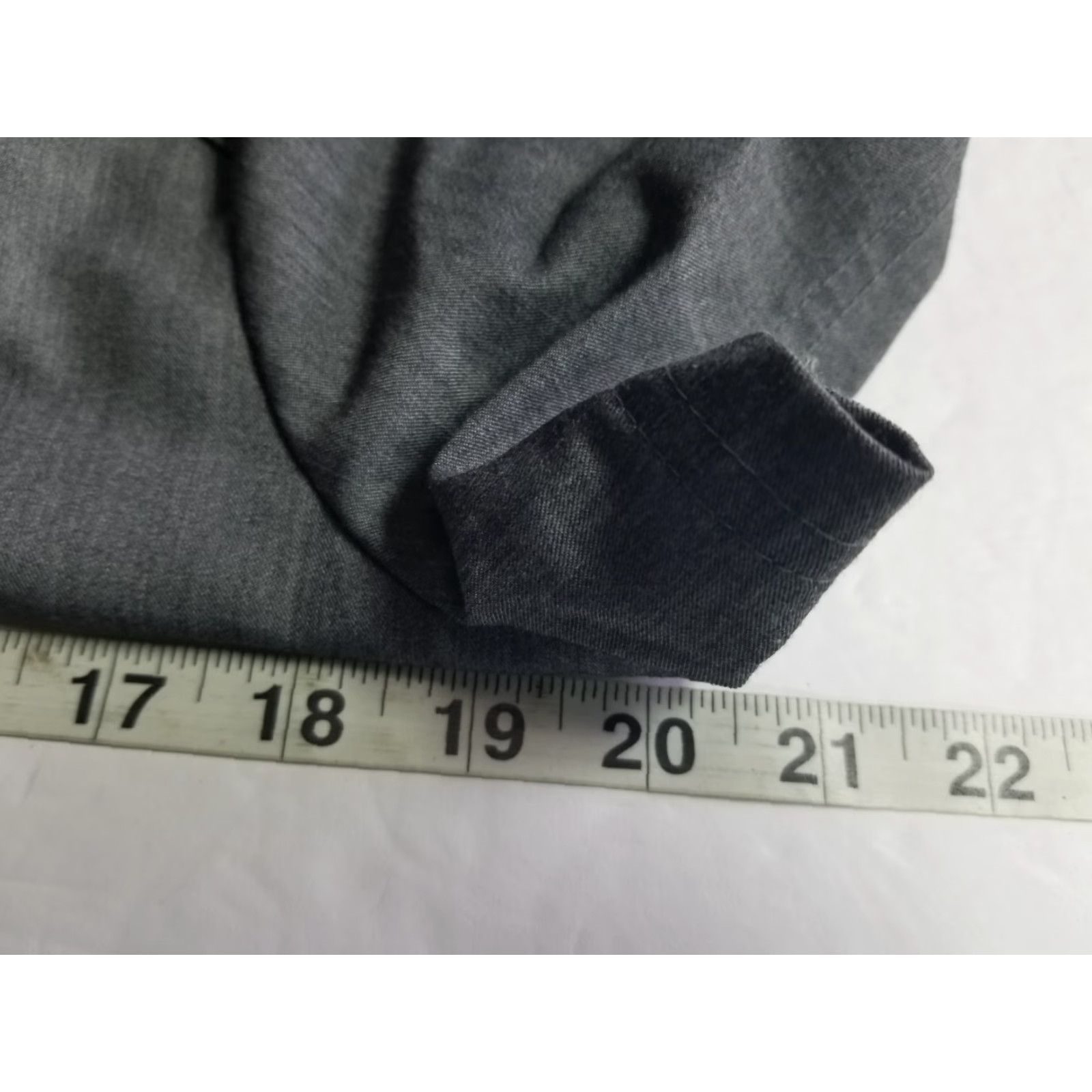 Koio KOI Basics Womens Scrub Top Heather Grey S Small solid Medical Uniform Top Womens KD Cleanable? Size S / US 4 / IT 40 - 4 Thumbnail