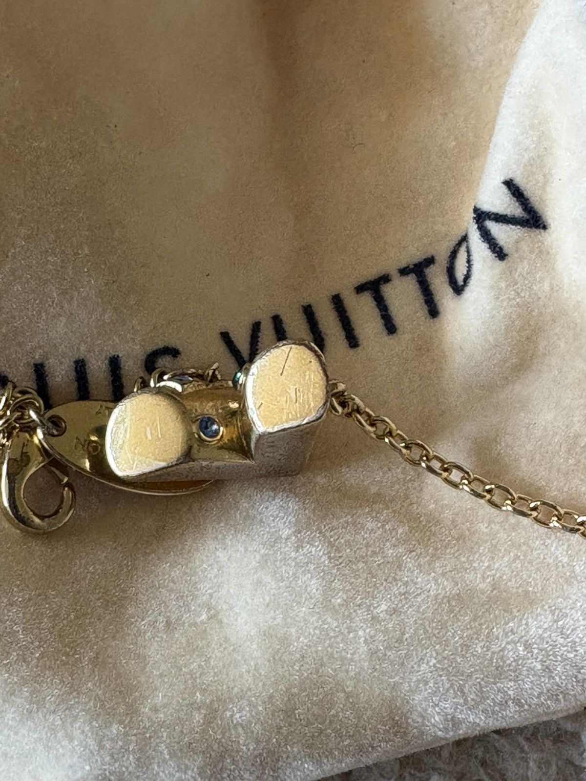 Louis Vuitton Louis Vuitton Essential V multicolour Bracelet Size ONE SIZE - 15 Thumbnail
