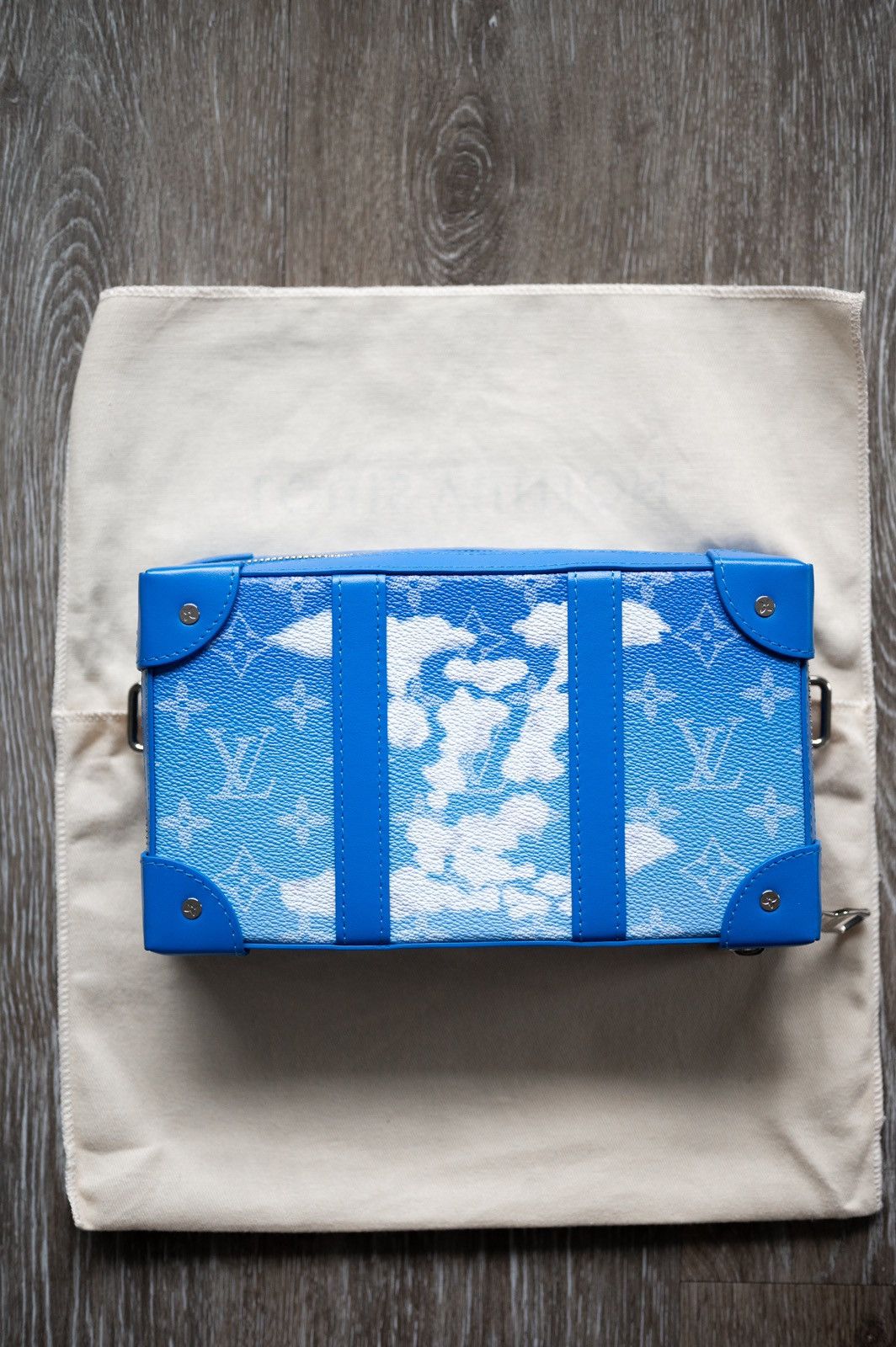 Louis Vuitton Louis Vuitton Monogram Clouds Soft Trunk Wallet Size ONE SIZE - 3 Thumbnail