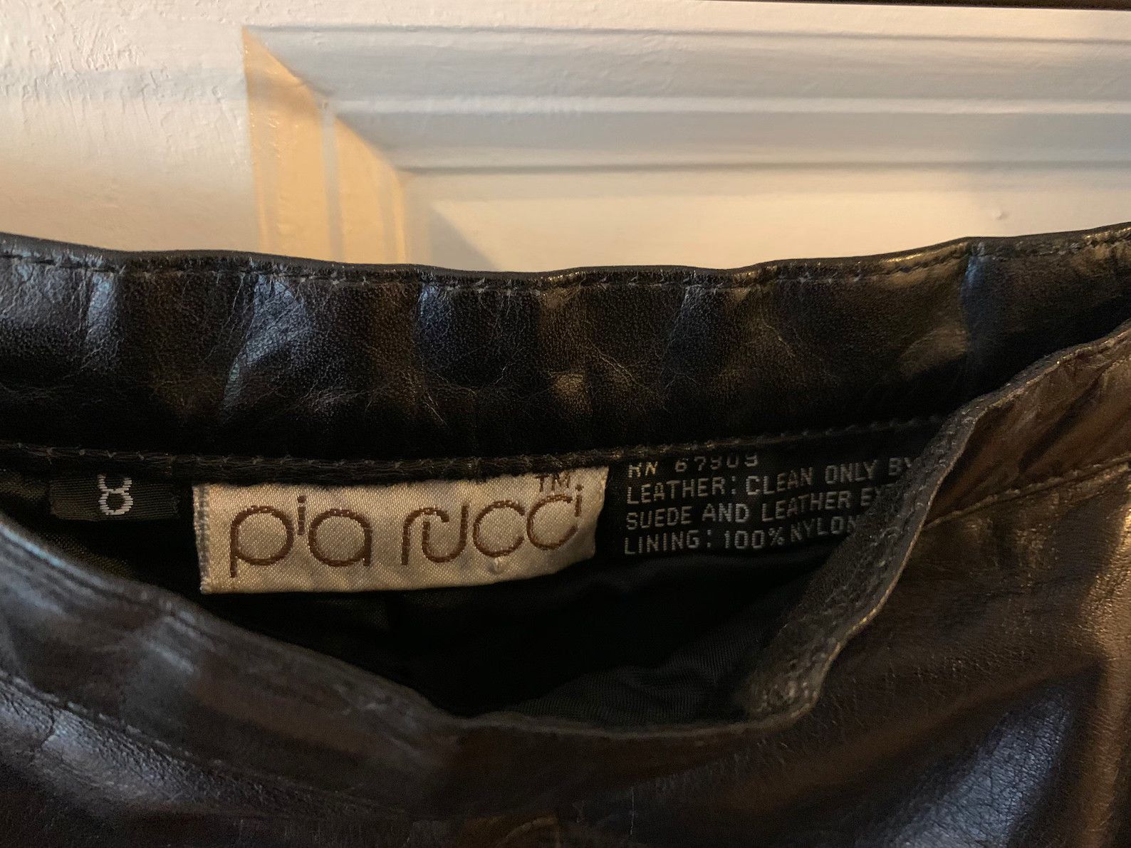 Vintage Vintage Black Leather Skirt Size 27" / US 4 / IT 40 - 6 Thumbnail