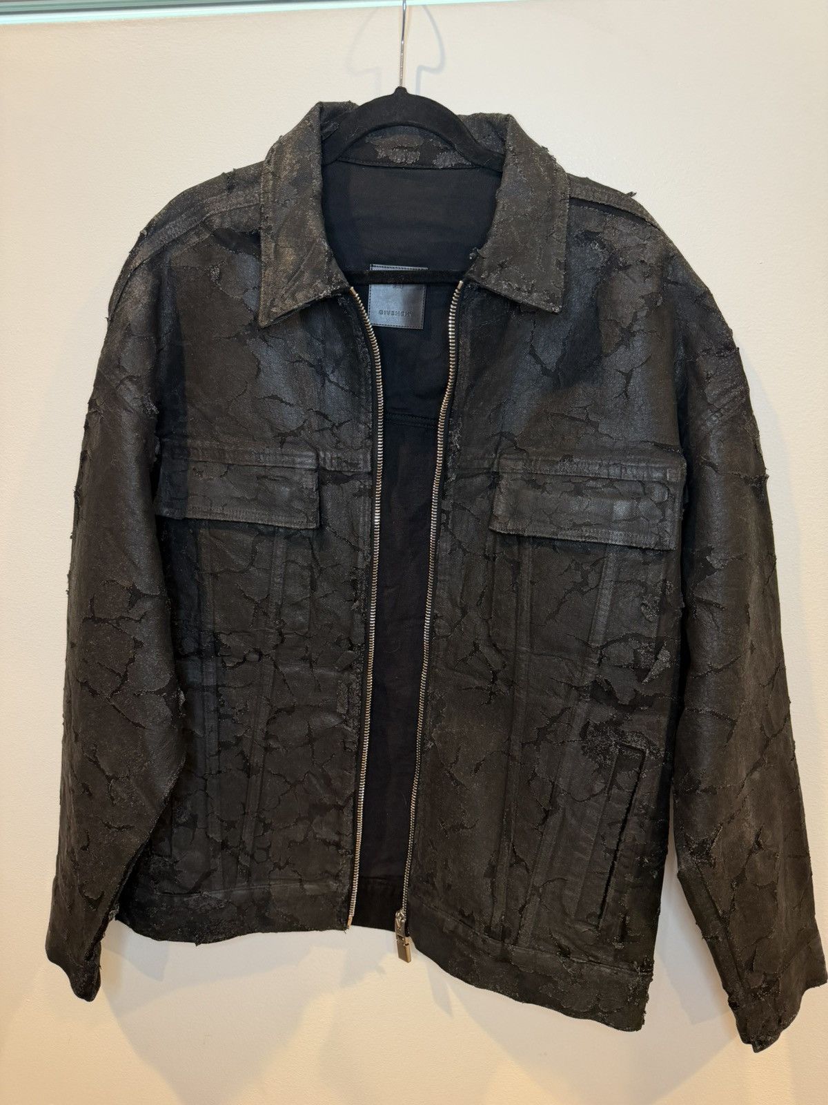 Givenchy Givenchy Cracked Wax Denim Jacket Size US L / EU 52-54 / 3 - 7 Thumbnail