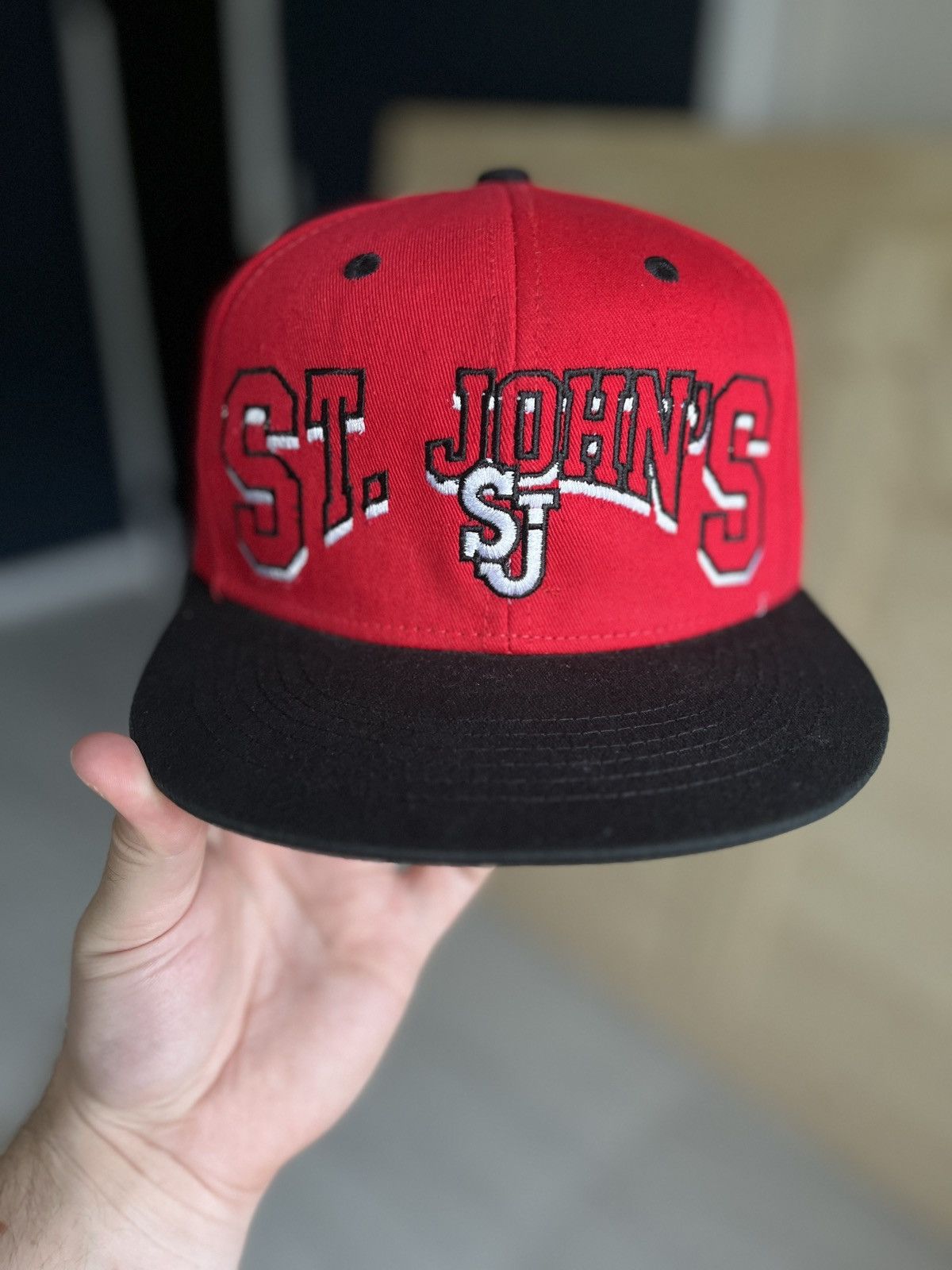 Sports Specialties Vintage 90’s St. Johns University NCAA SnapBack Hat Size ONE SIZE - 1 Thumbnail