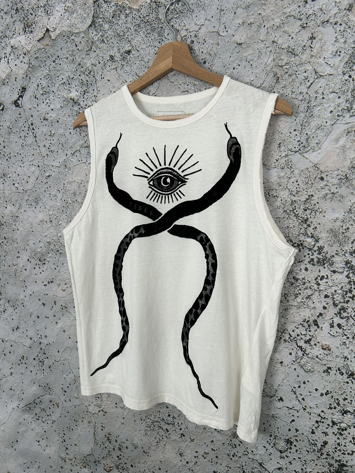 Other Vintage Diesel Snakes Y2K Punk Graphic Tee Avant Garde Size US XXS / EU 40 - 2 Thumbnail