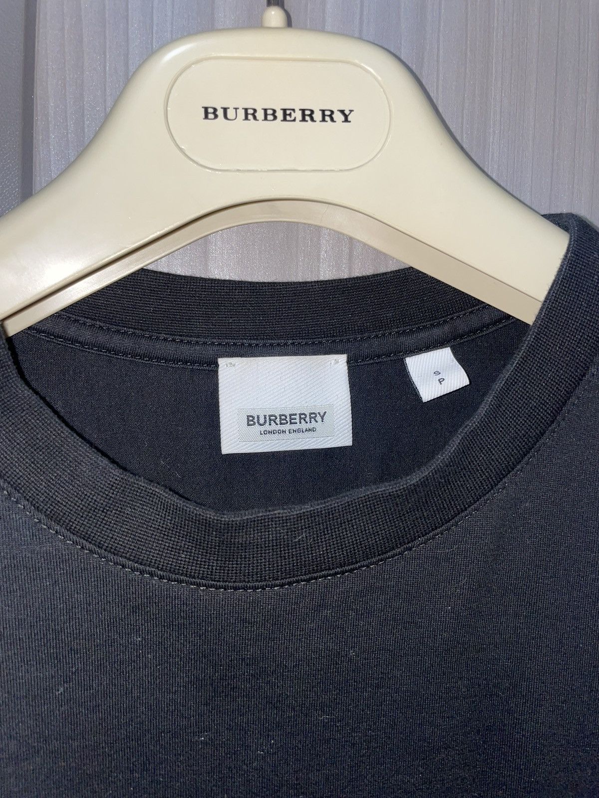 Burberry Burberry Contrast Logo T-shirt Size US S / EU 44-46 / 1 - 2 Thumbnail