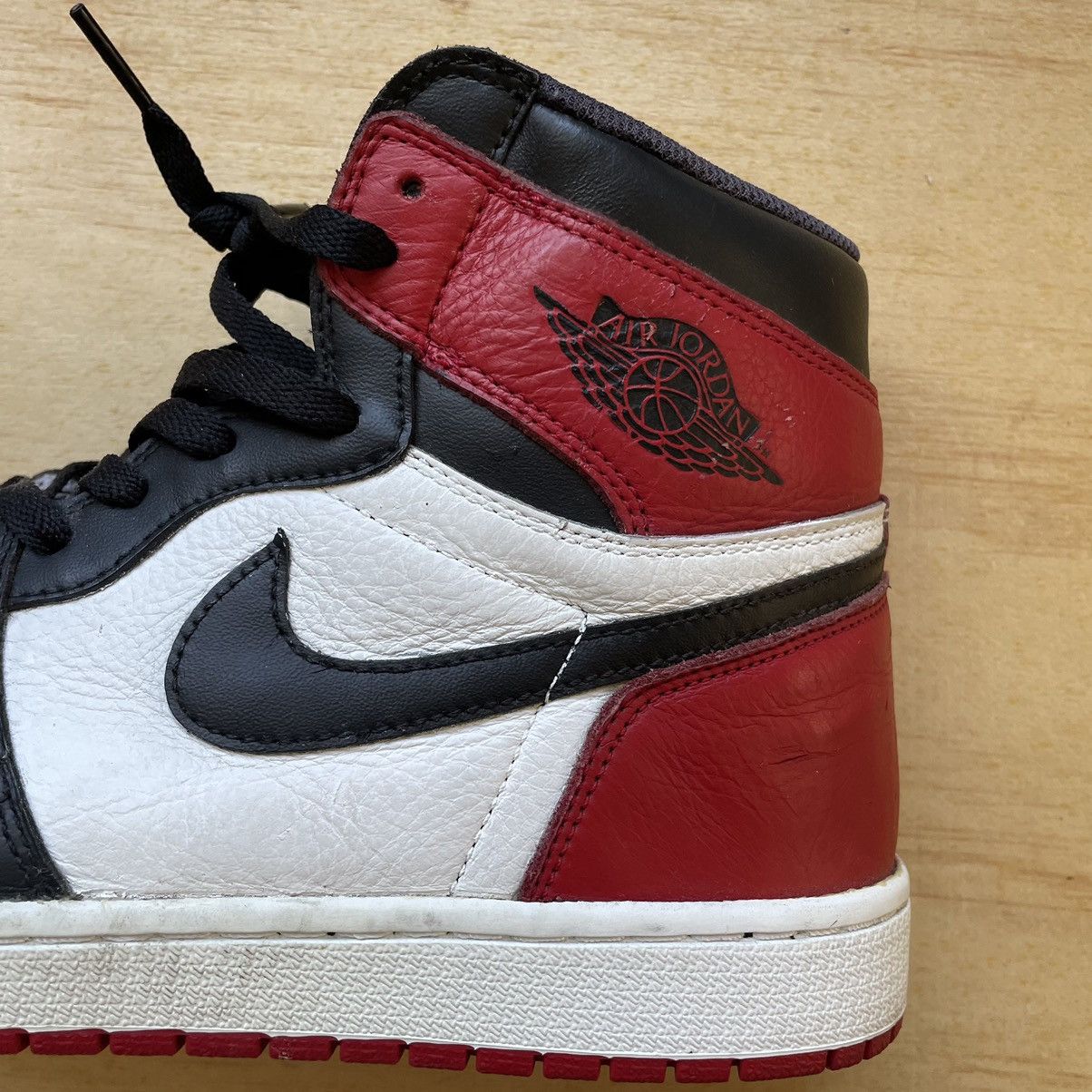 Jordan Brand Air Jordan 1 'Bred Toe' Size US 12 / EU 45 - 6 Thumbnail