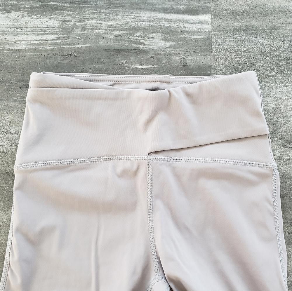 Designer Grey Wrapped Waist Athletic Fitted Legging Size 28" / US 6 / IT 42 - 2 Thumbnail