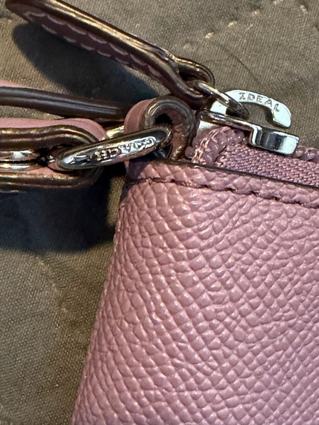 Coach Coach Mauve Pebbled Leather Wristlet Pouch Storypatch EUC Size ONE SIZE - 4 Thumbnail
