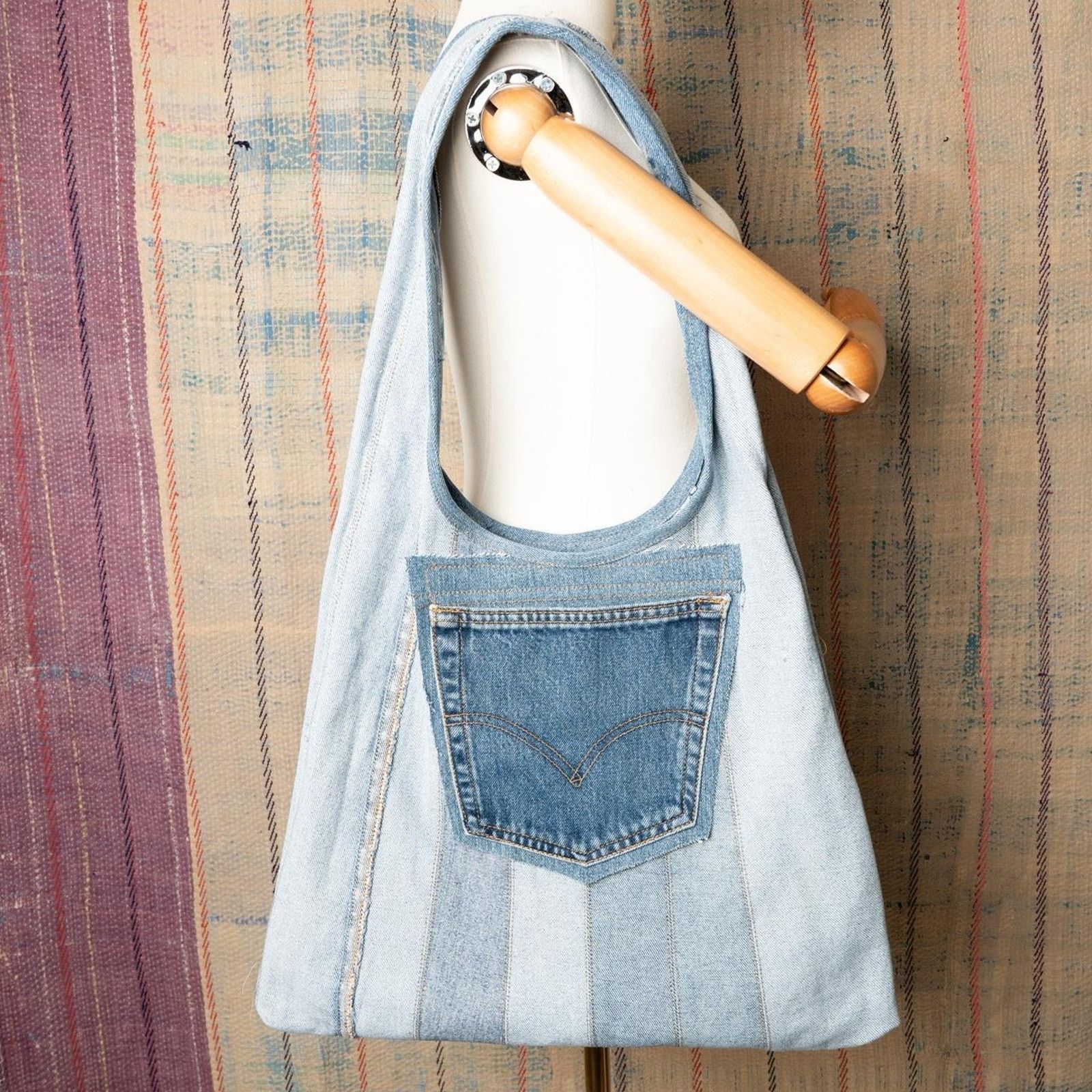 Other Custom upcycled shoulder bag / Upcycled reversible hobo bag Size ONE SIZE - 6 Thumbnail