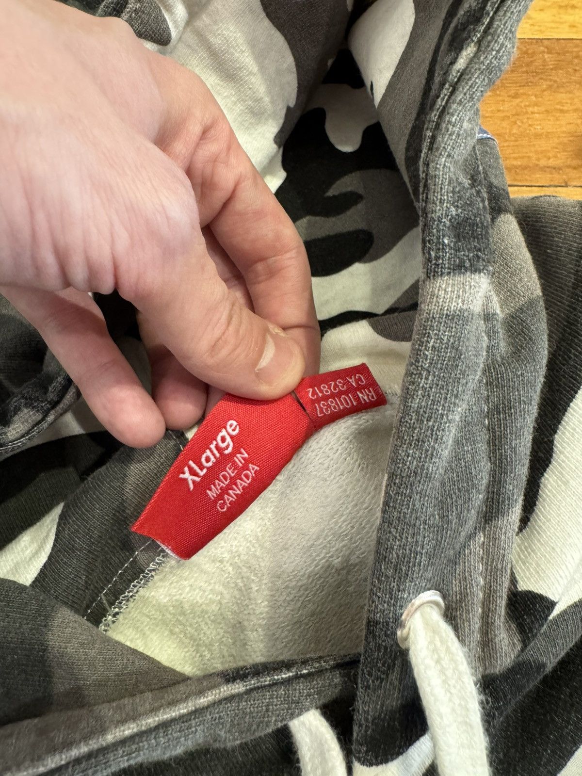 Supreme Supreme Flags Snow Camo Hoodie Size US XL / EU 56 / 4 - 6 Thumbnail