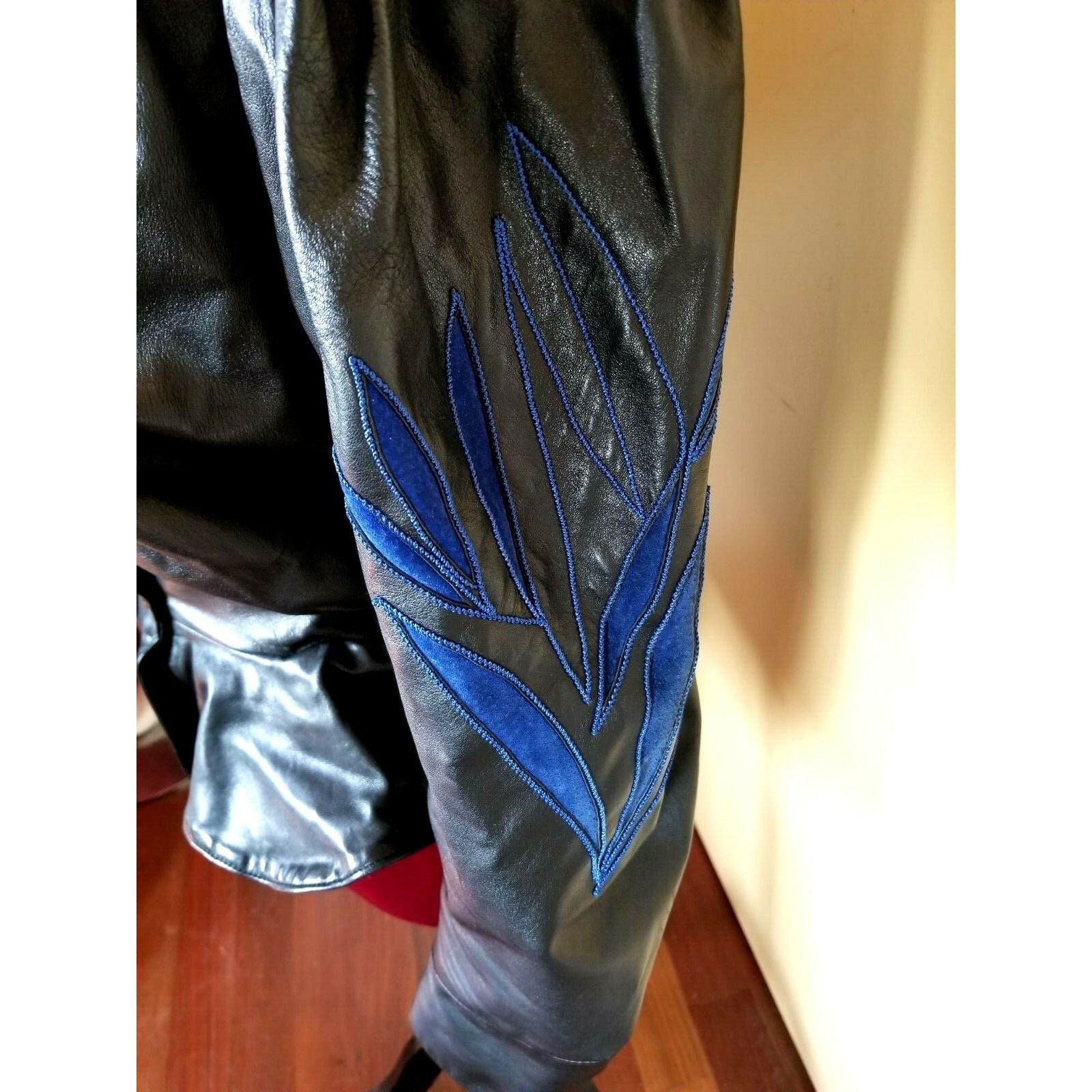 Vintage VINTAGE Zary's PARIS Black Leather Jacket Embellished Size S / US 4 / IT 40 - 5 Thumbnail