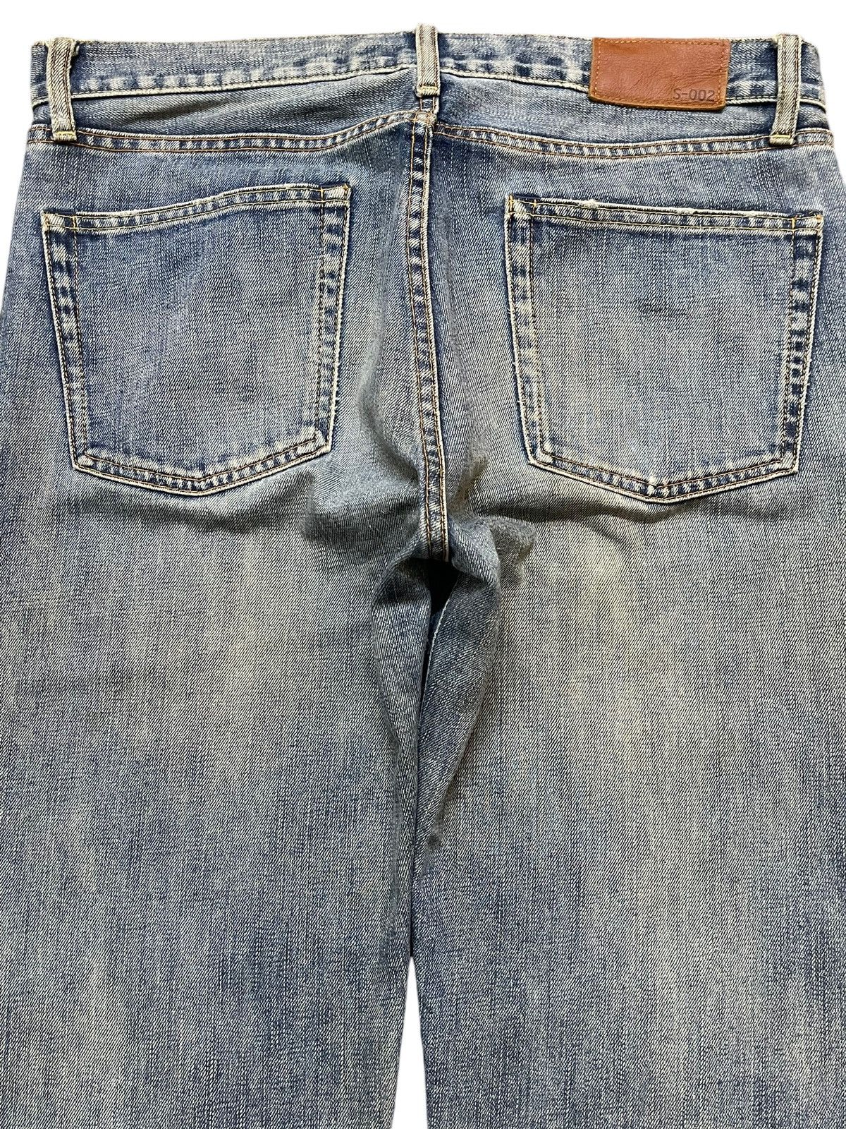 Uniqlo Vintage Japanese Uniqlo Blue Faded Wash Style Loose Jeans Size US 34 / EU 50 - 5 Thumbnail