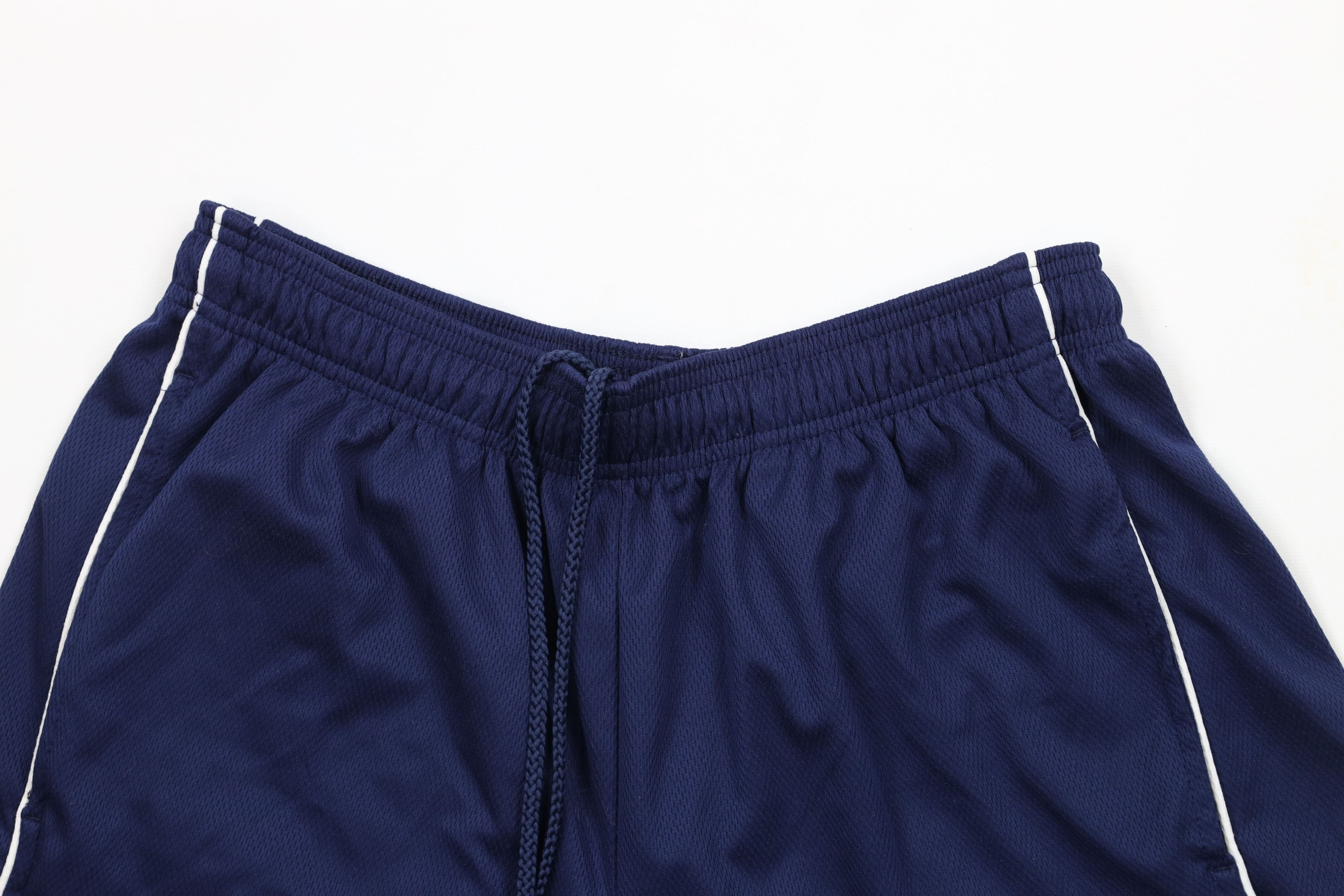 Reebok × Vintage Vintage Reebok Logo Above Knee Gym Shorts Blue Polyester Size US 32 / EU 48 - 2 Thumbnail