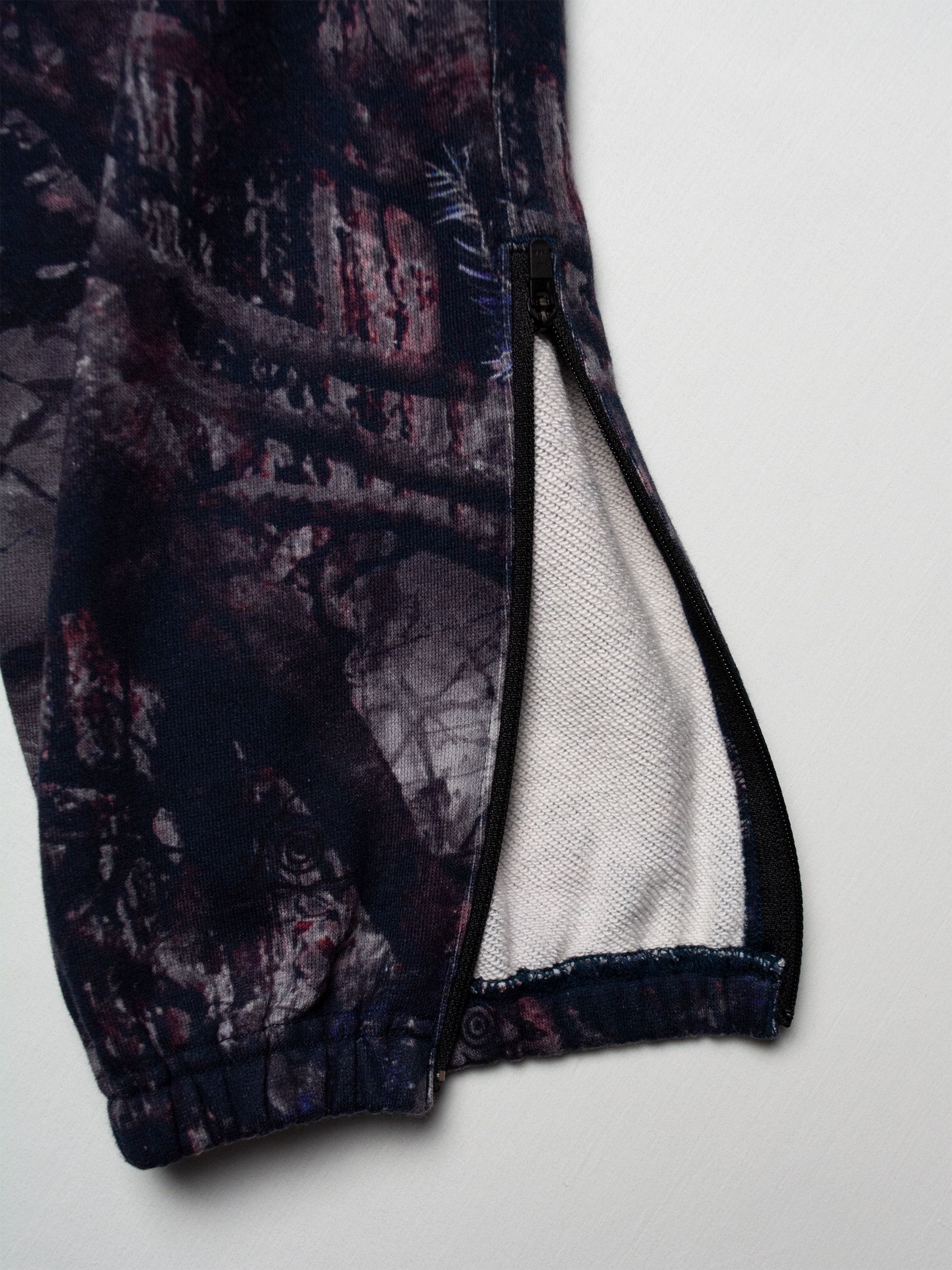 South2 West8 South2 West8 - purple camo sweatpants - size S Size US 29 - 4 Thumbnail