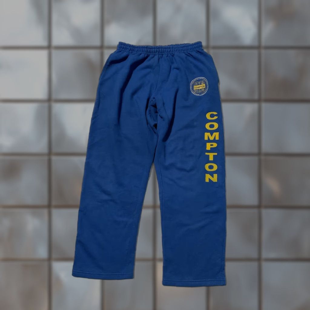 Gildan VINTAGE City Of Compton California Embroidered Blue Fleece Wide-Leg Sweatpants M Adult Blue Wide Leg Sweatpants Mens Size US 31 - 1 Thumbnail