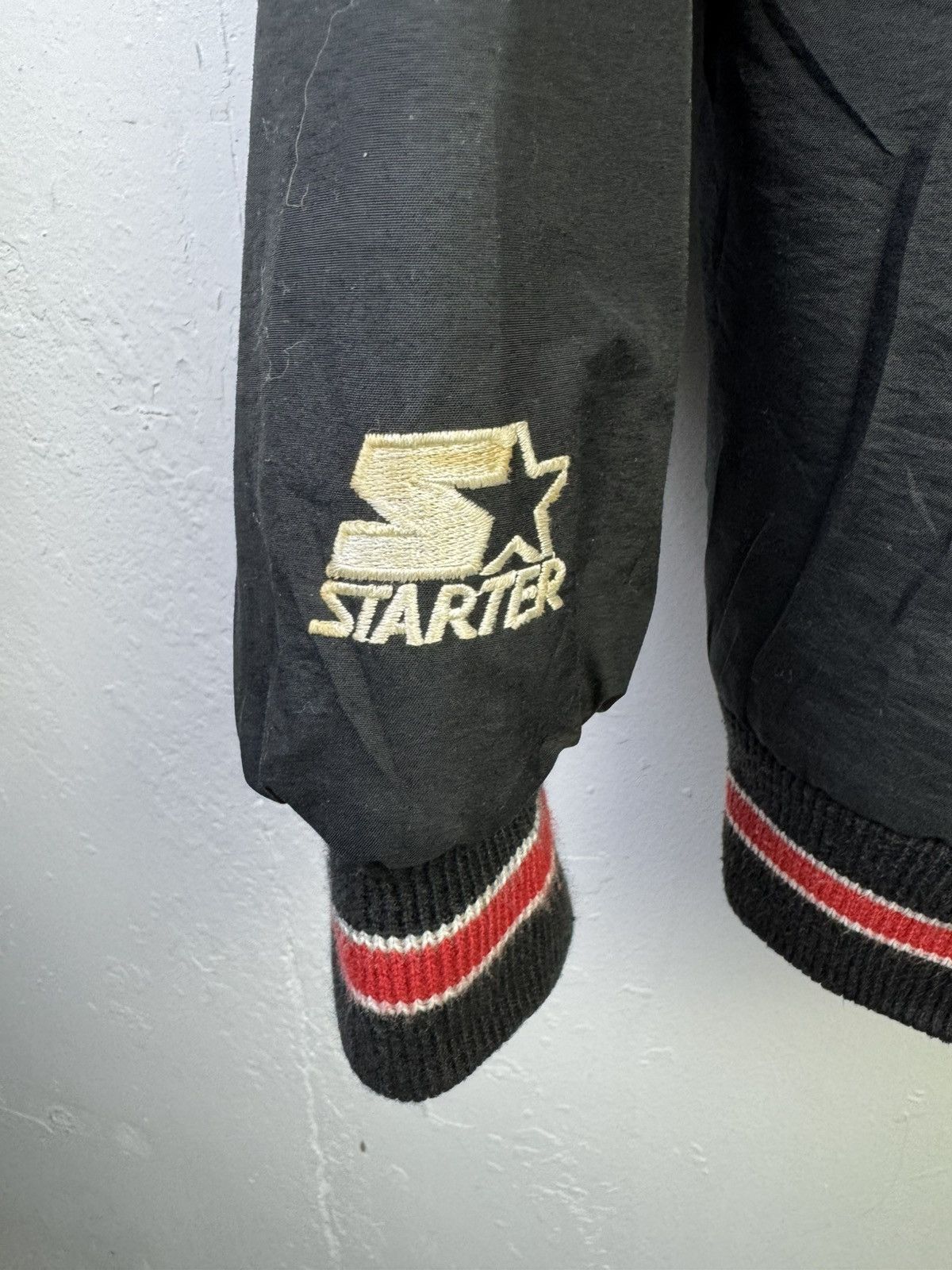 Starter vintage Chicago Bulls jacket manufactured by Starter Size US S / EU 44-46 / 1 - 7 Thumbnail