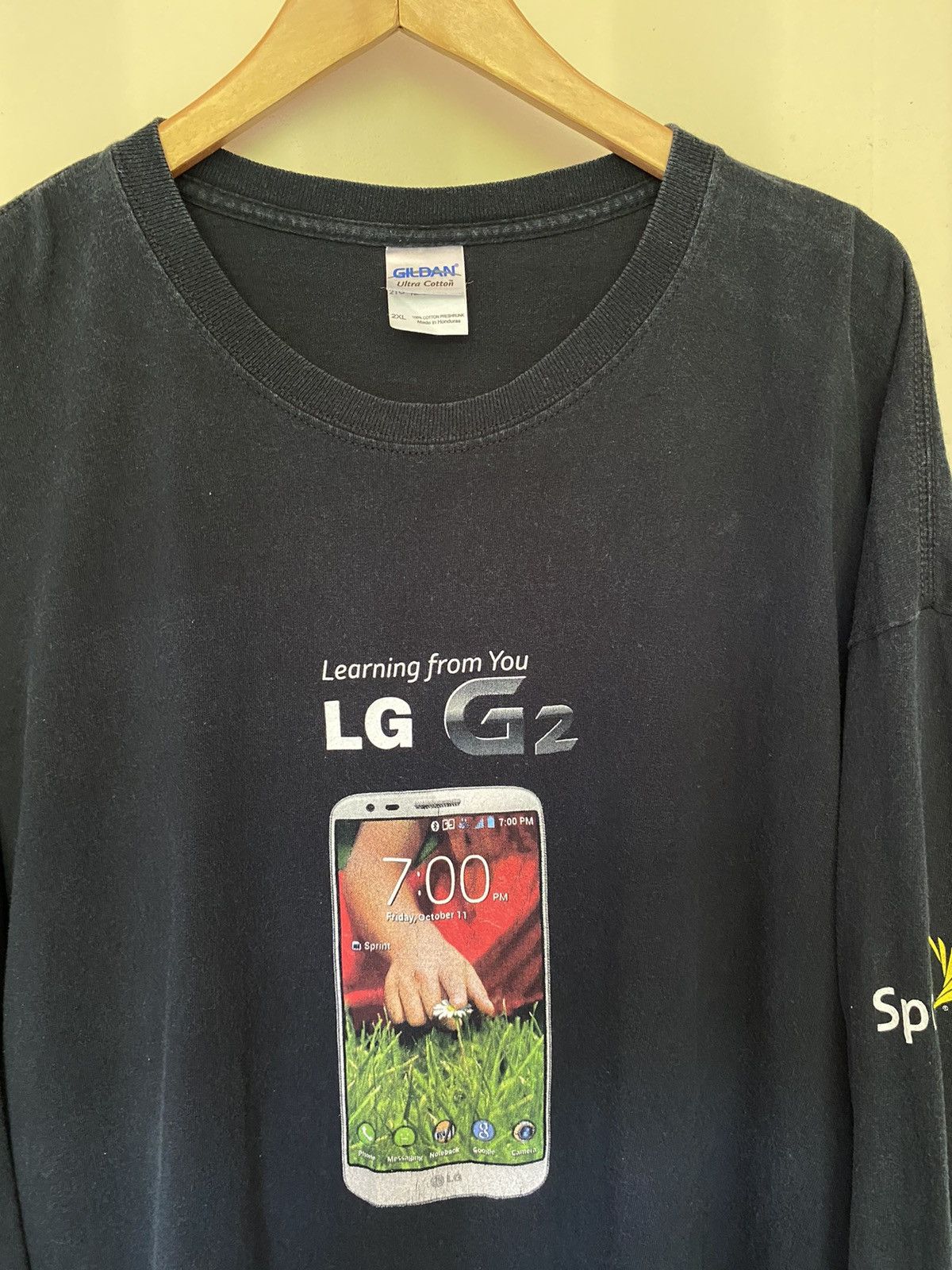 Designer × Vintage LG mobile phone long sleeve tee Size US XXL / EU 58 / 5 - 13 Thumbnail