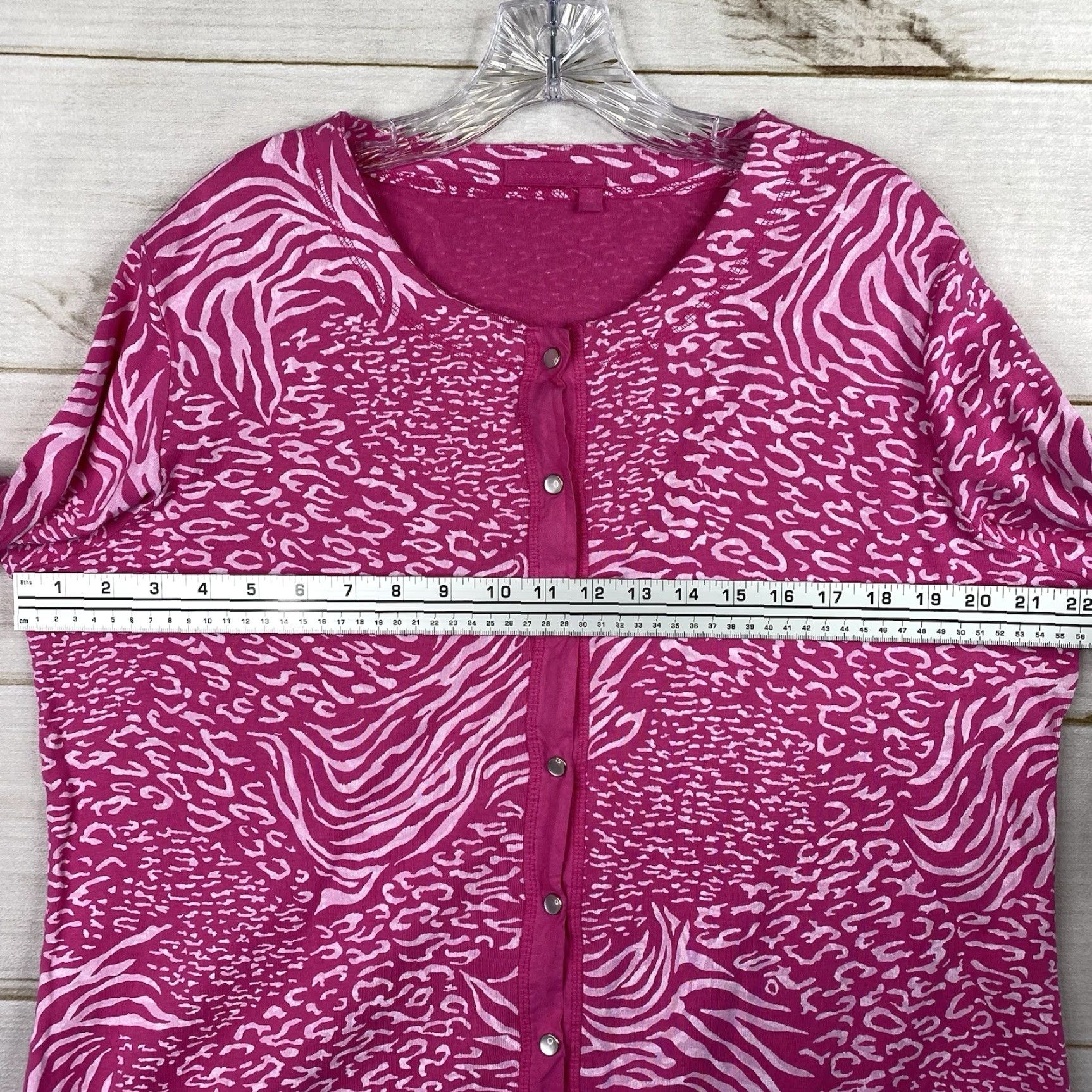 Vintage Fresh Produce Cardigan Womens 2XL Pink Animal Print Pearl Snap Long Sleeve Shirt Womens 2XL Pink Animal Print Cardigan Size XXL / US 16-18 / IT 52-54 - 5 Thumbnail