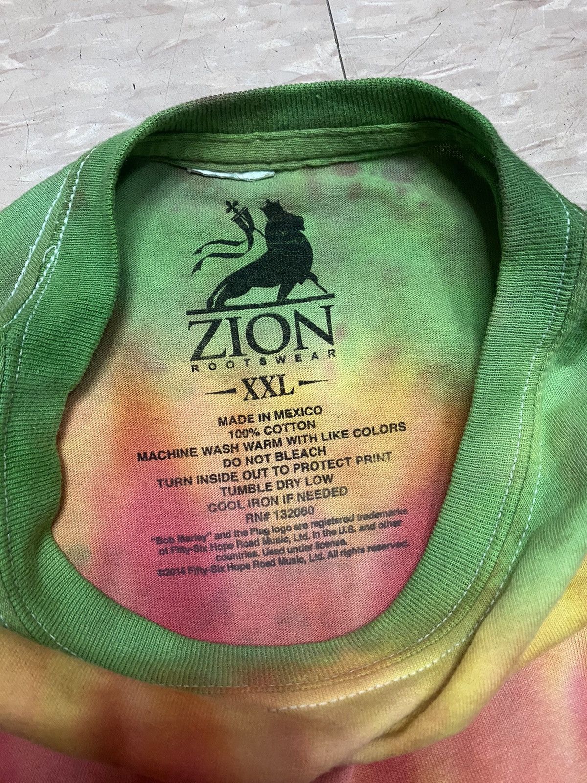 Bob Marley × Vintage Bob Marley Men's Smoke Tie Dye Tie Dye T-shirt Size US XXL / EU 58 / 5 - 4 Thumbnail