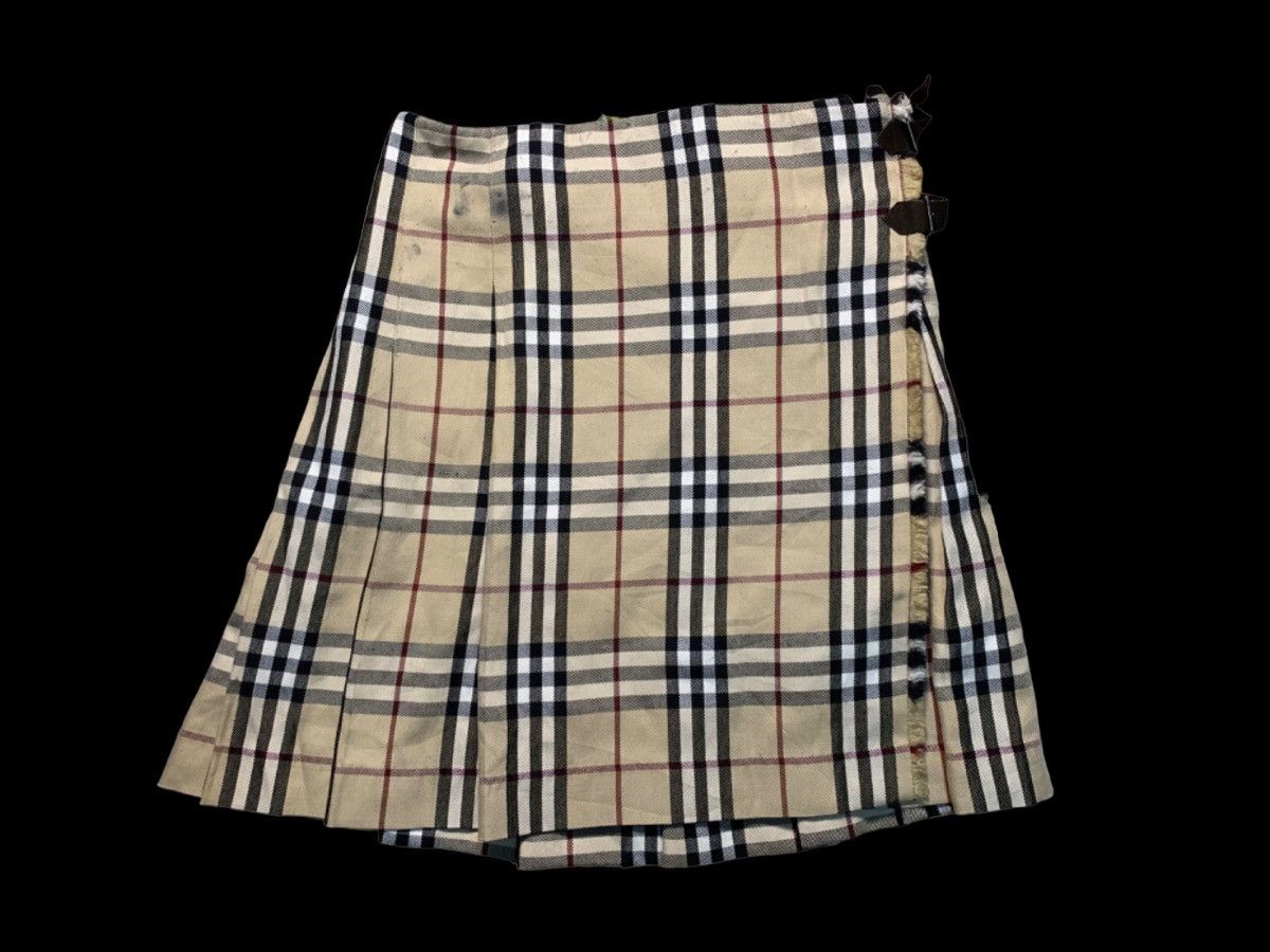 image of Vintage Burberrys Nova Check Wool Made In Scotland Skirt in Cream, Women's (Size 28)