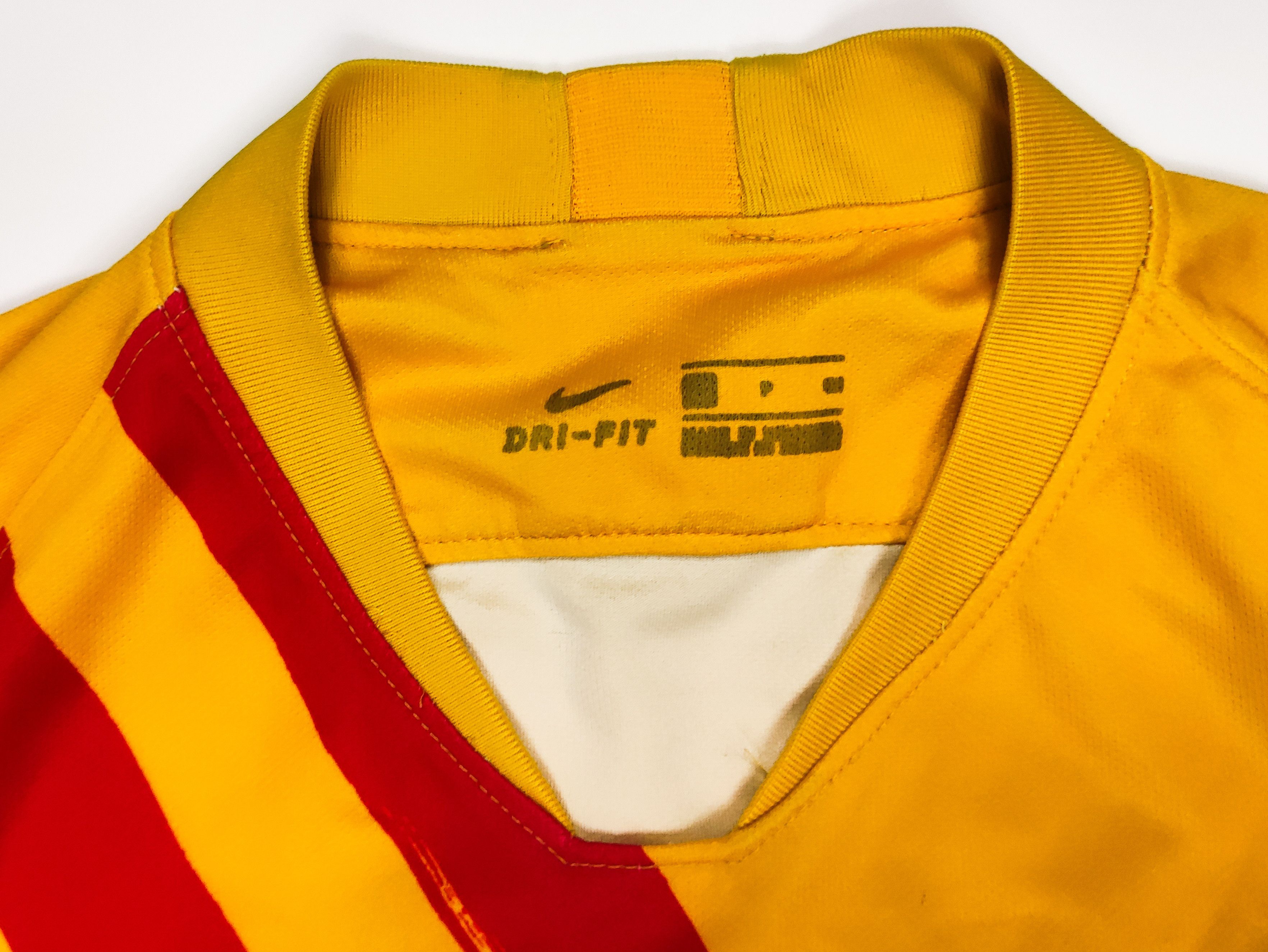 Nike FC Barcelona 2019 2020 2021 2022 Nike Senyera Shirt Kit FCB Size US S / EU 44-46 / 1 - 3 Thumbnail
