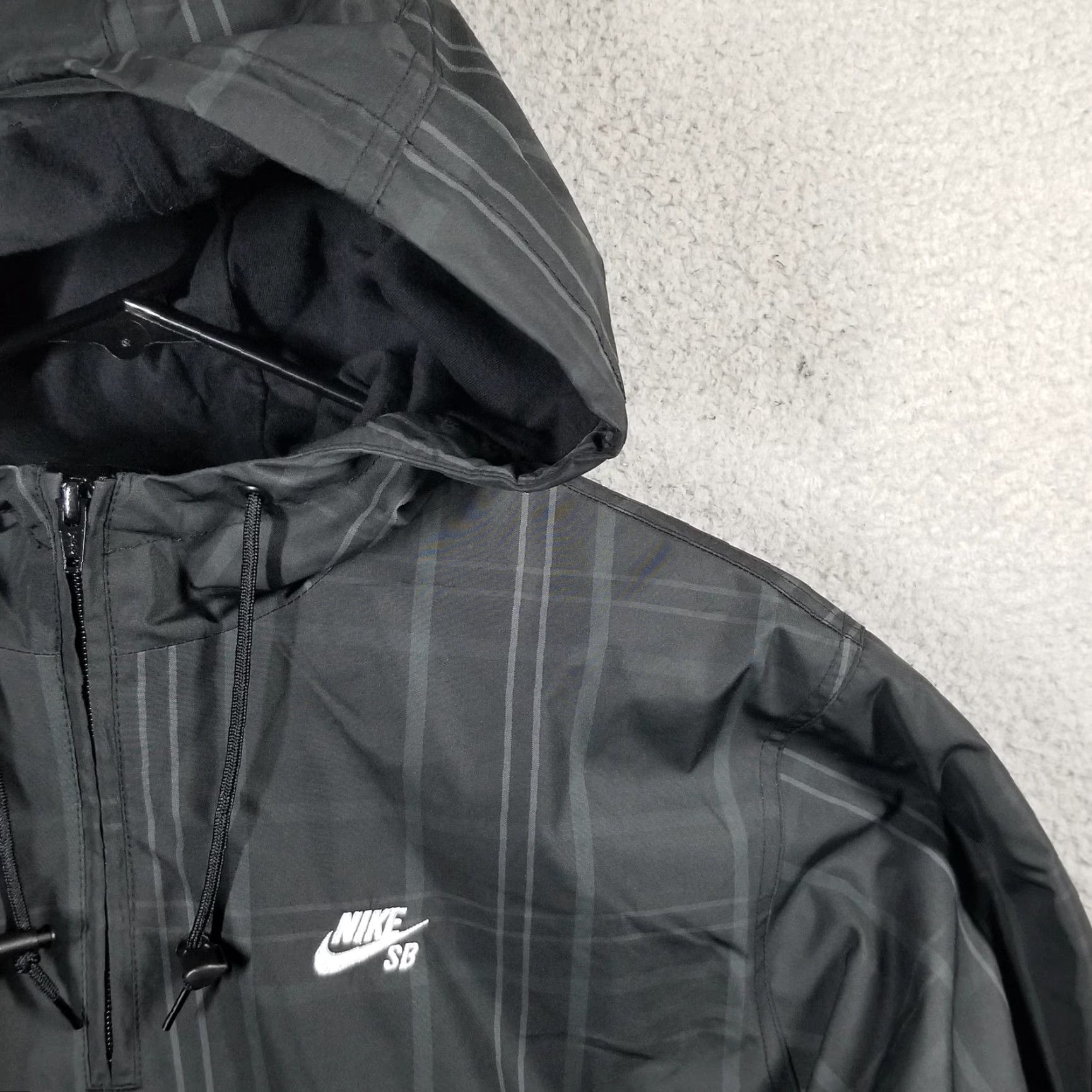 Nike Nike SB 1/2 Zip Windbreaker Jacket Black Plaid CK5313-010 XS? Size US M / EU 48-50 / 2 - 3 Thumbnail
