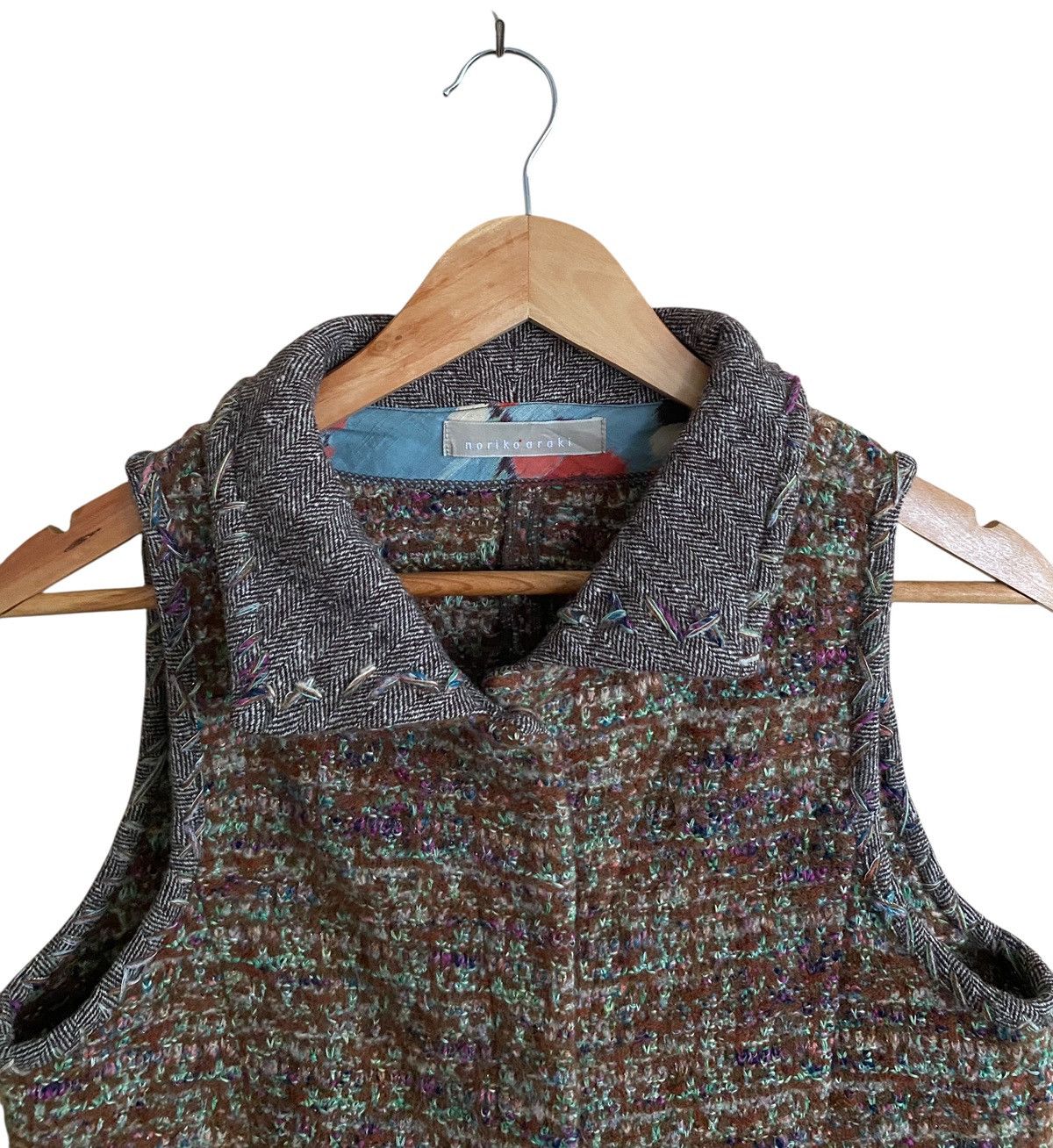Japanese Brand Vintage Japanese Brand Noriko Araki Wool Vests 2000s Size US L / EU 52-54 / 3 - 7 Thumbnail