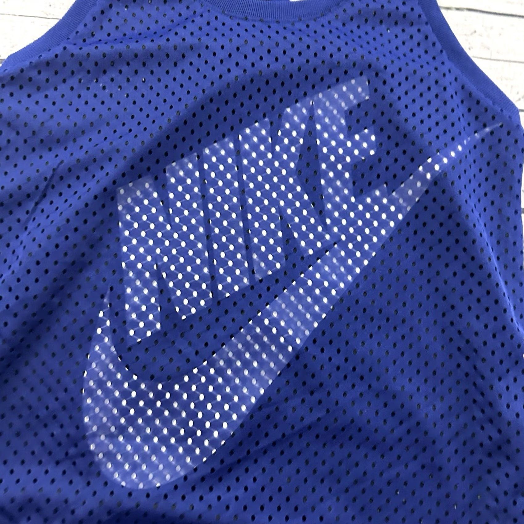 Nike Nike Racer Tank Sleeveless Jersey Athletic Shirt XS Blue Black Womens Nike Racer Tank XS Blue Black Women Size XS / US 0-2 / IT 36-38 - 3 Thumbnail