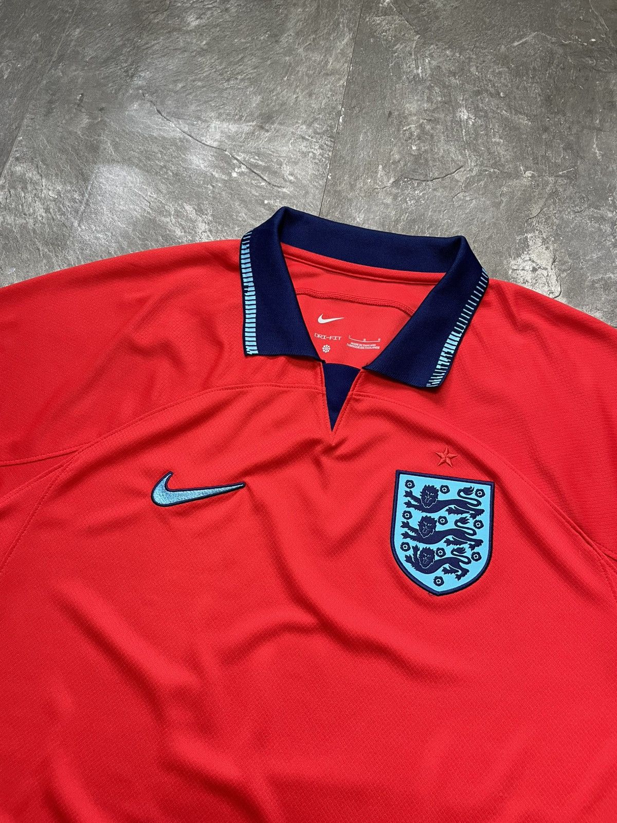 Nike Nike England National Team Shirt 2022 Soccer Jersey Size L Size US L / EU 52-54 / 3 - 2 Thumbnail