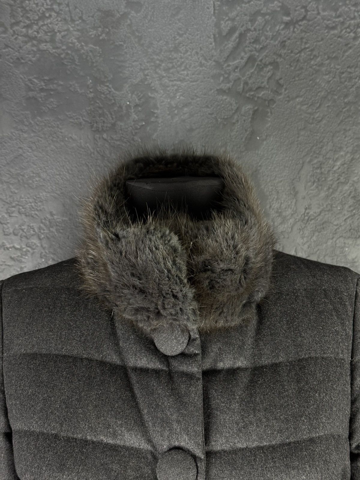 Moncler Moncler Seyne Giubbotto Women’s Down Coat Jacket Fur Grey Size XS / US 0-2 / IT 36-38 - 4 Thumbnail