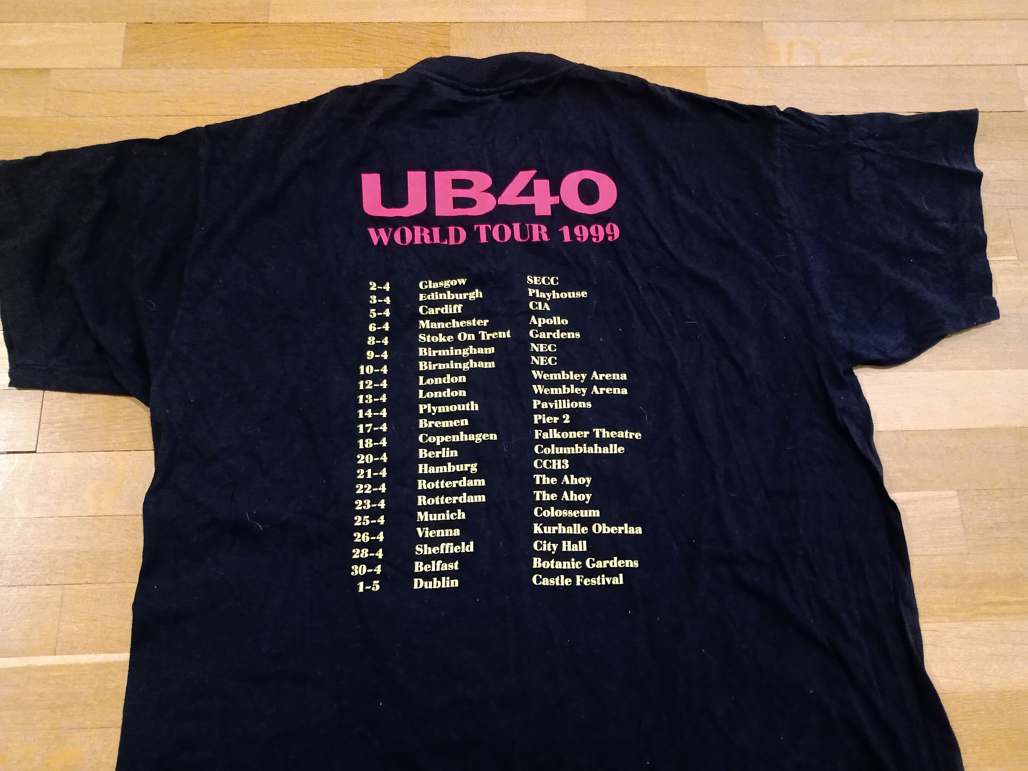 Band Tees UB40 World Tour '99 Vintage XL Shirt Reggae Labour Of Love Size US XL / EU 56 / 4 - 7 Thumbnail