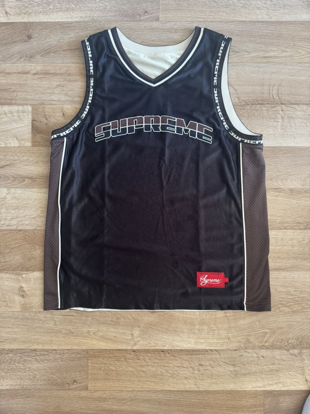 Supreme Supreme Reversible Basketball Jersey SS22 Brown Size L Size US L / EU 52-54 / 3 - 1 Thumbnail