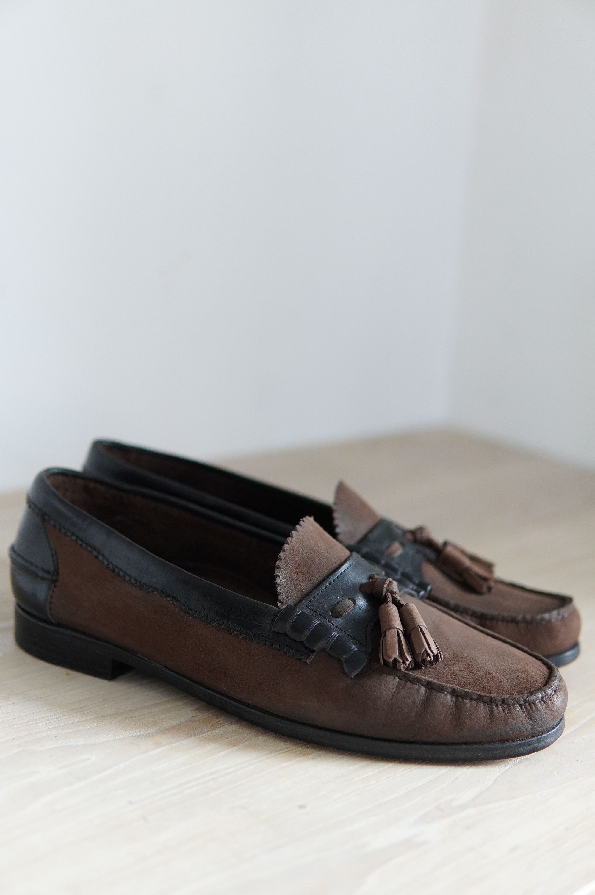 Russell & Bromley Russell & Bromley Tassel Suede Brown Loafers Size US 10 / EU 43 - 1 Thumbnail