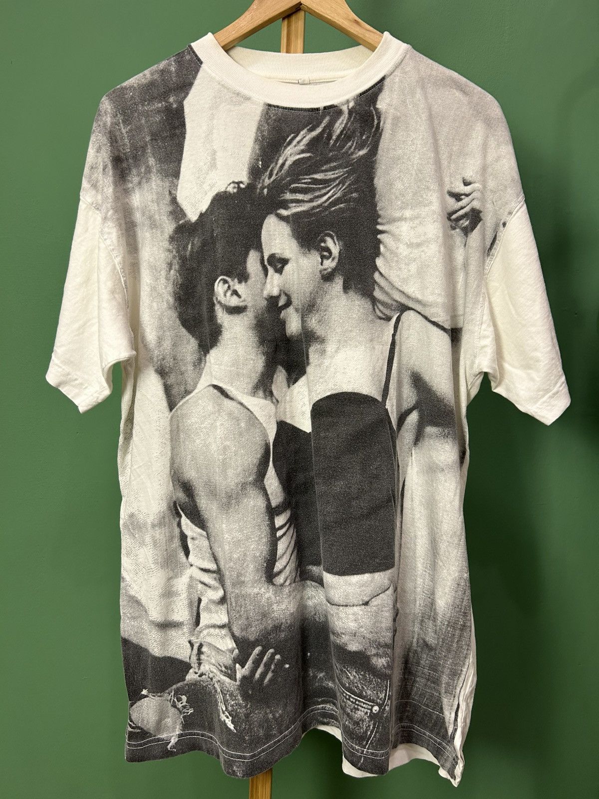 Vintage Romantic Movie Photograph All Over Print Photo Tee Size US L / EU 52-54 / 3 - 1 Thumbnail