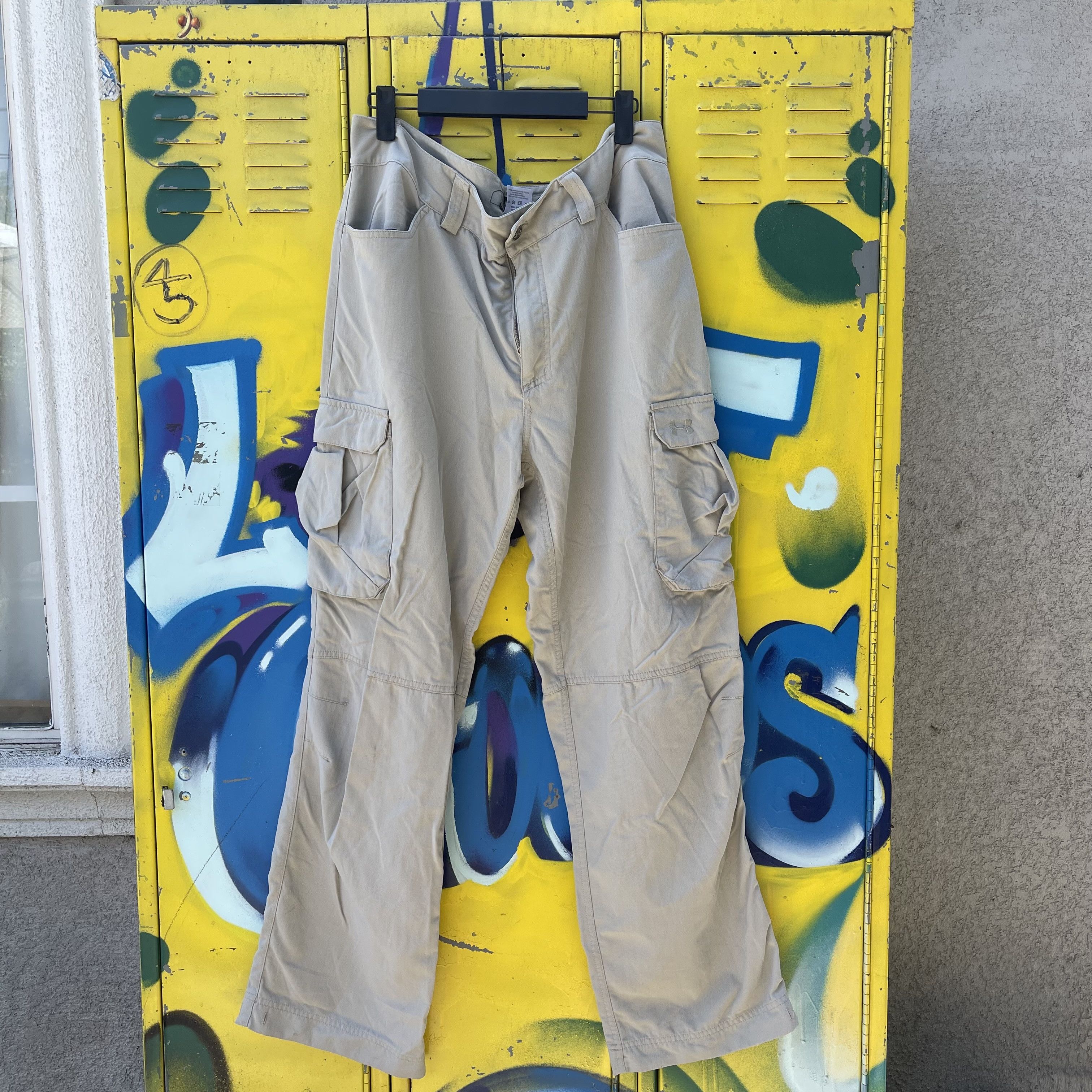 Under Armour Under Armour Tech Cargo Pants Size US 36 / EU 52 - 1 Thumbnail