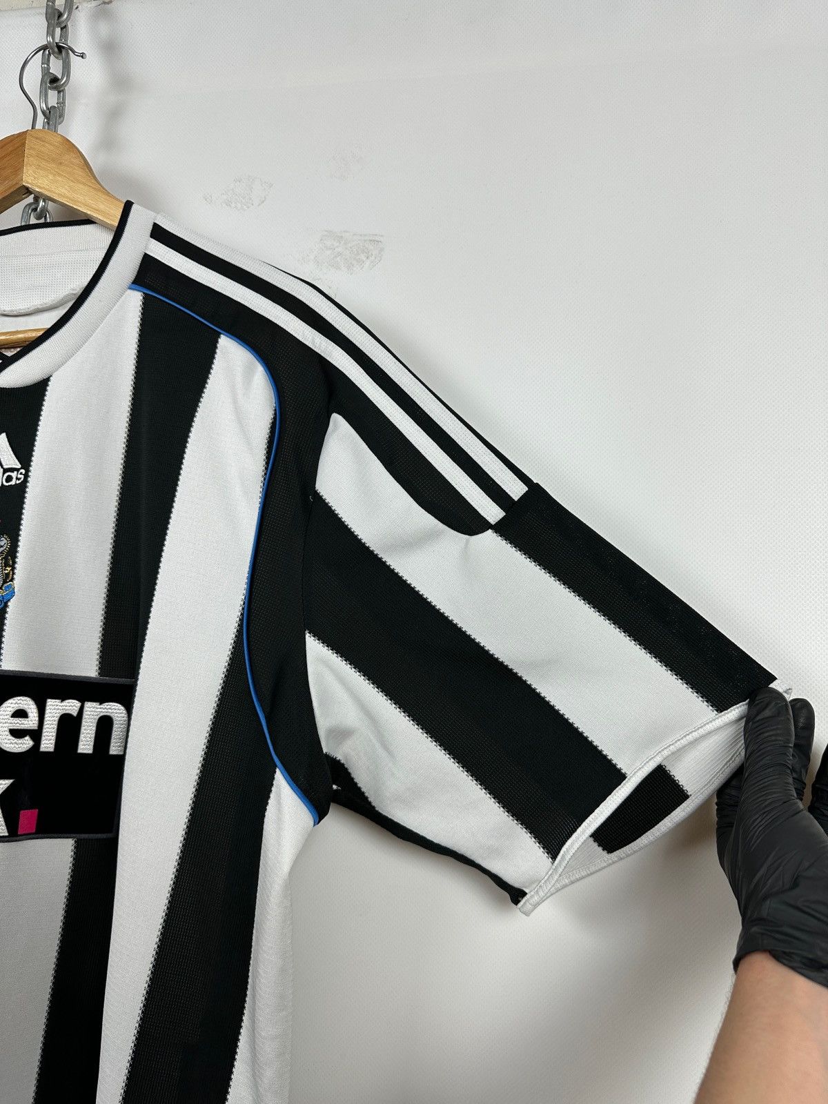 Adidas 2009/10 Adidas Newcastle United Vintage Soccer Jersey Size US XL / EU 56 / 4 - 11 Thumbnail