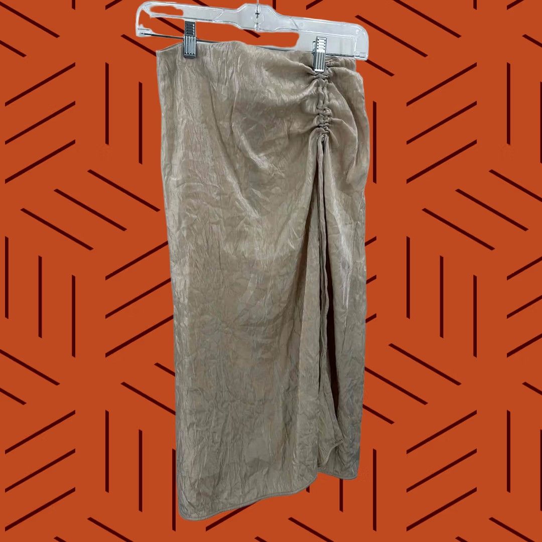 MSGM MSGM Skirt 38 Ivory Pre Owned Size Line Midi Size 26" / US 2 / IT 38 - 1 Thumbnail