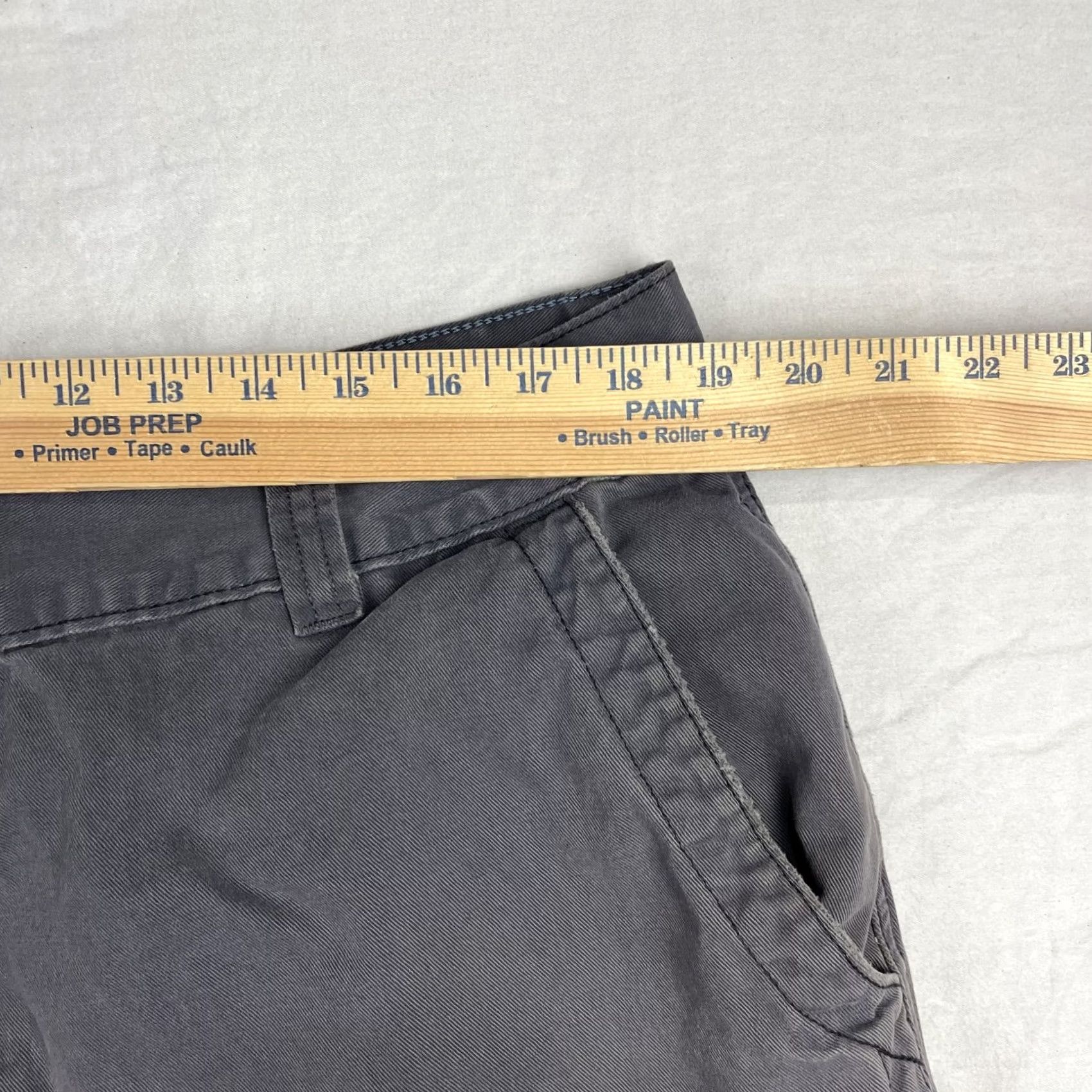 Levi's VINTAGE Levi's SilverTab Cargo Shorts Mens 38 Gray Multi Pocket Zip Utility Workwear Y2K Size US 38 / EU 54 - 4 Thumbnail