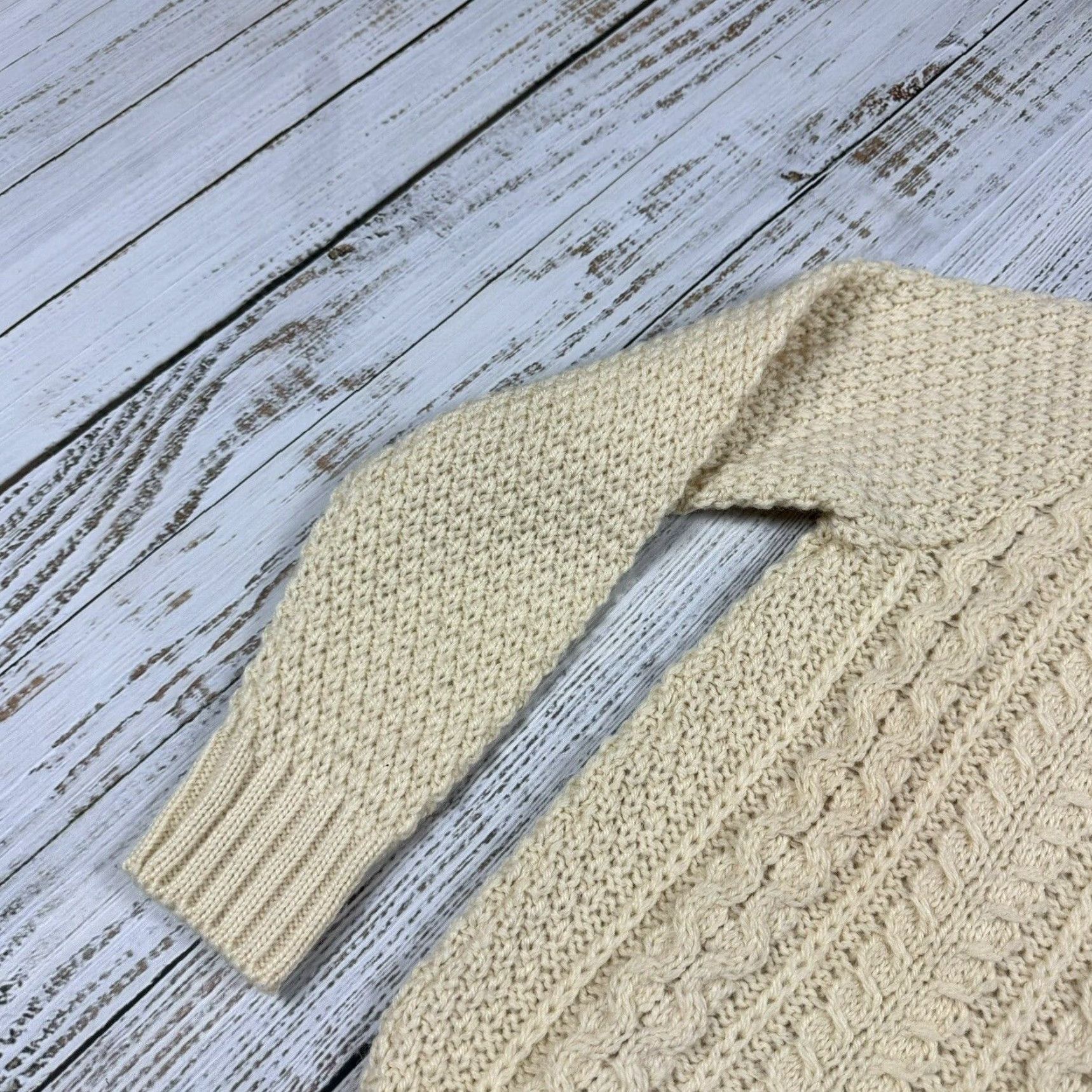 Vintage VINTAGE ST MICHAEL BRITISH FISHERMAN CABLE KNIT SWEATER HEAVY WOOL IVORY SIZE 40 MENS 70s Size US L / EU 52-54 / 3 - 2 Thumbnail